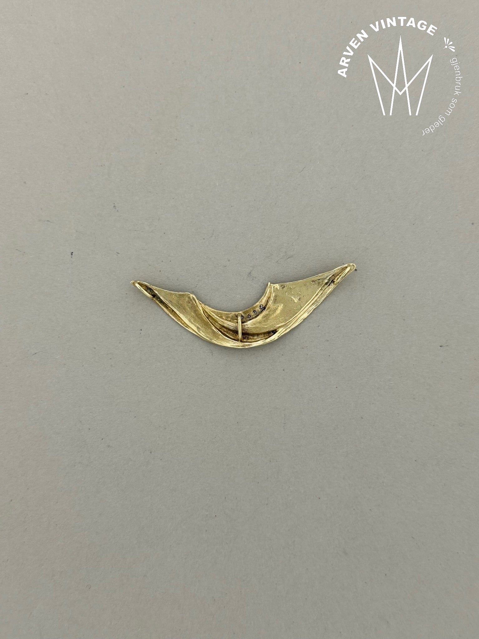 Vintage diamantanheng gult gull