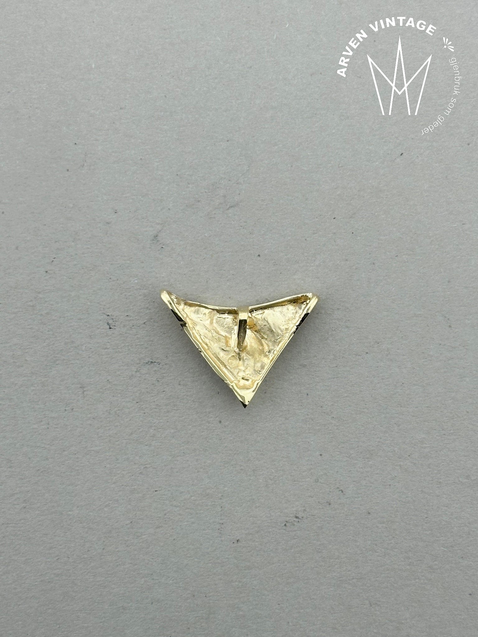 Vintage pendant yellow gold