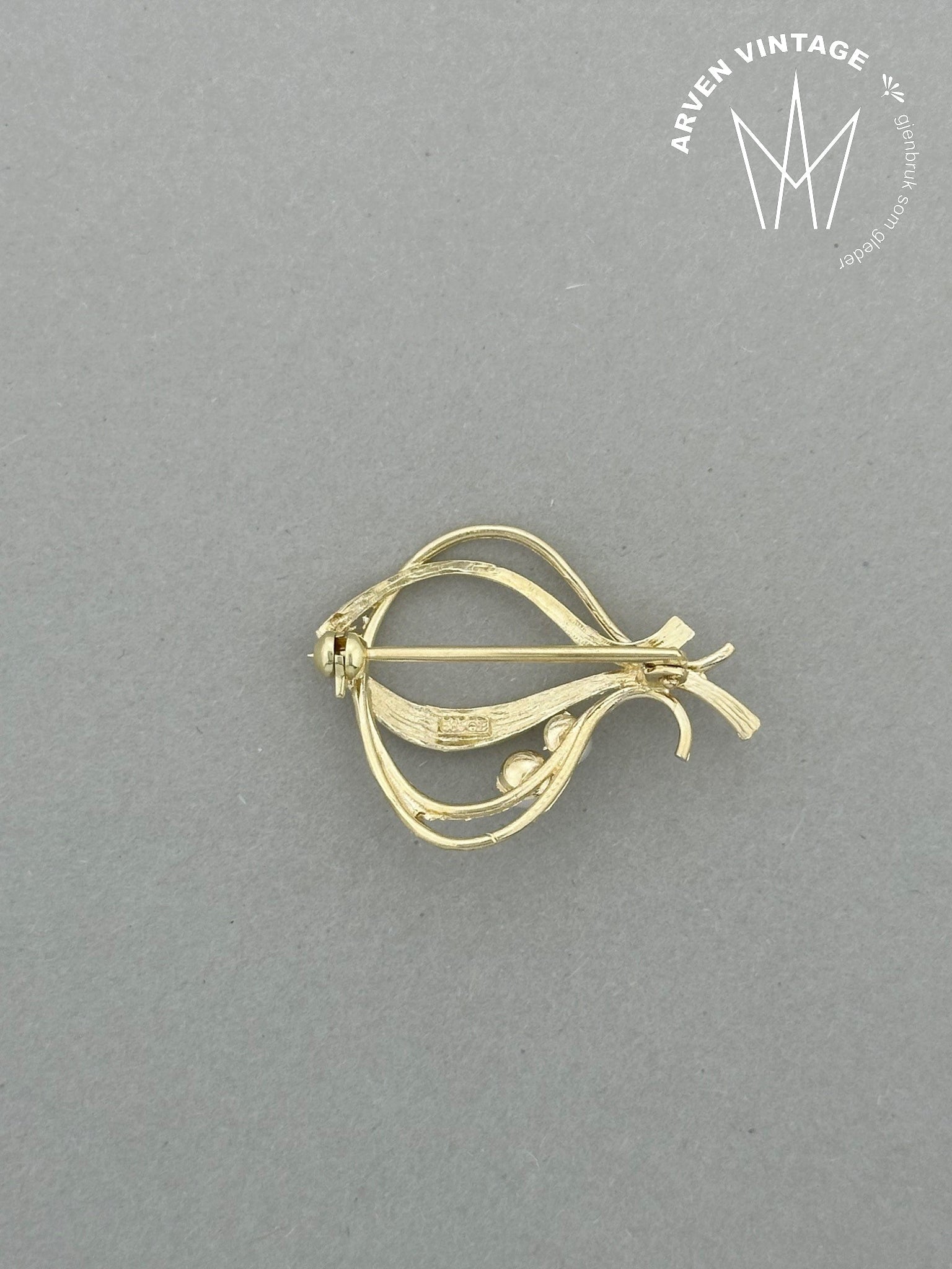 Vintage perlebrosje gult gull