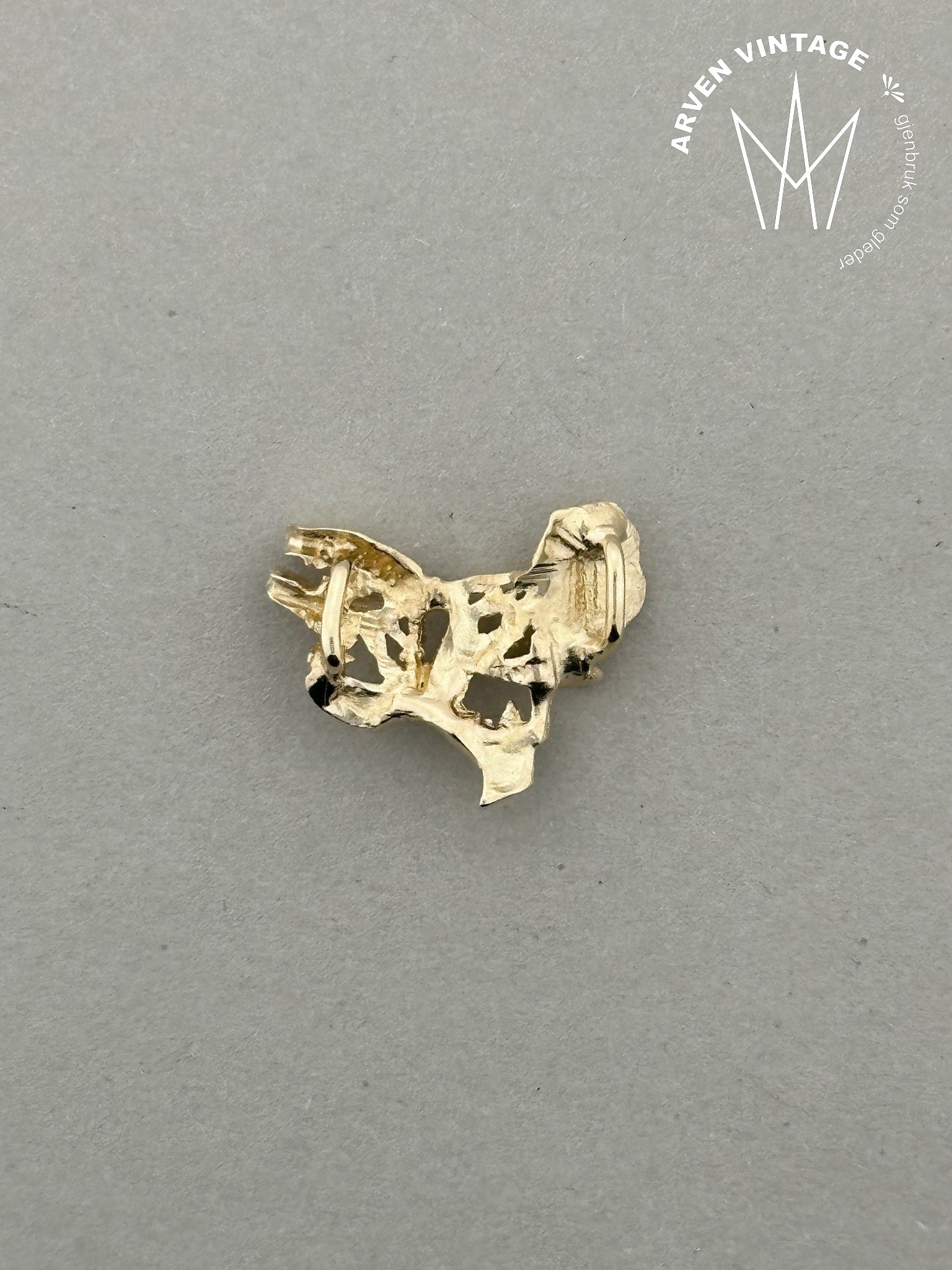 Vintage pendant yellow gold