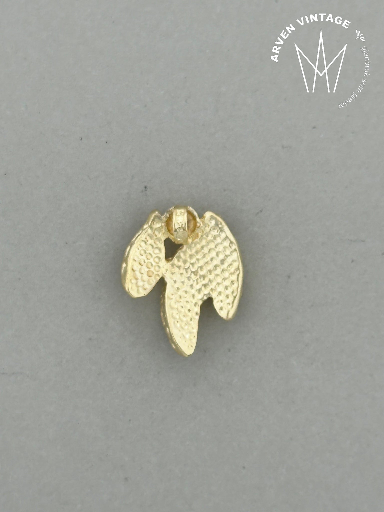 Vintage pendant yellow gold