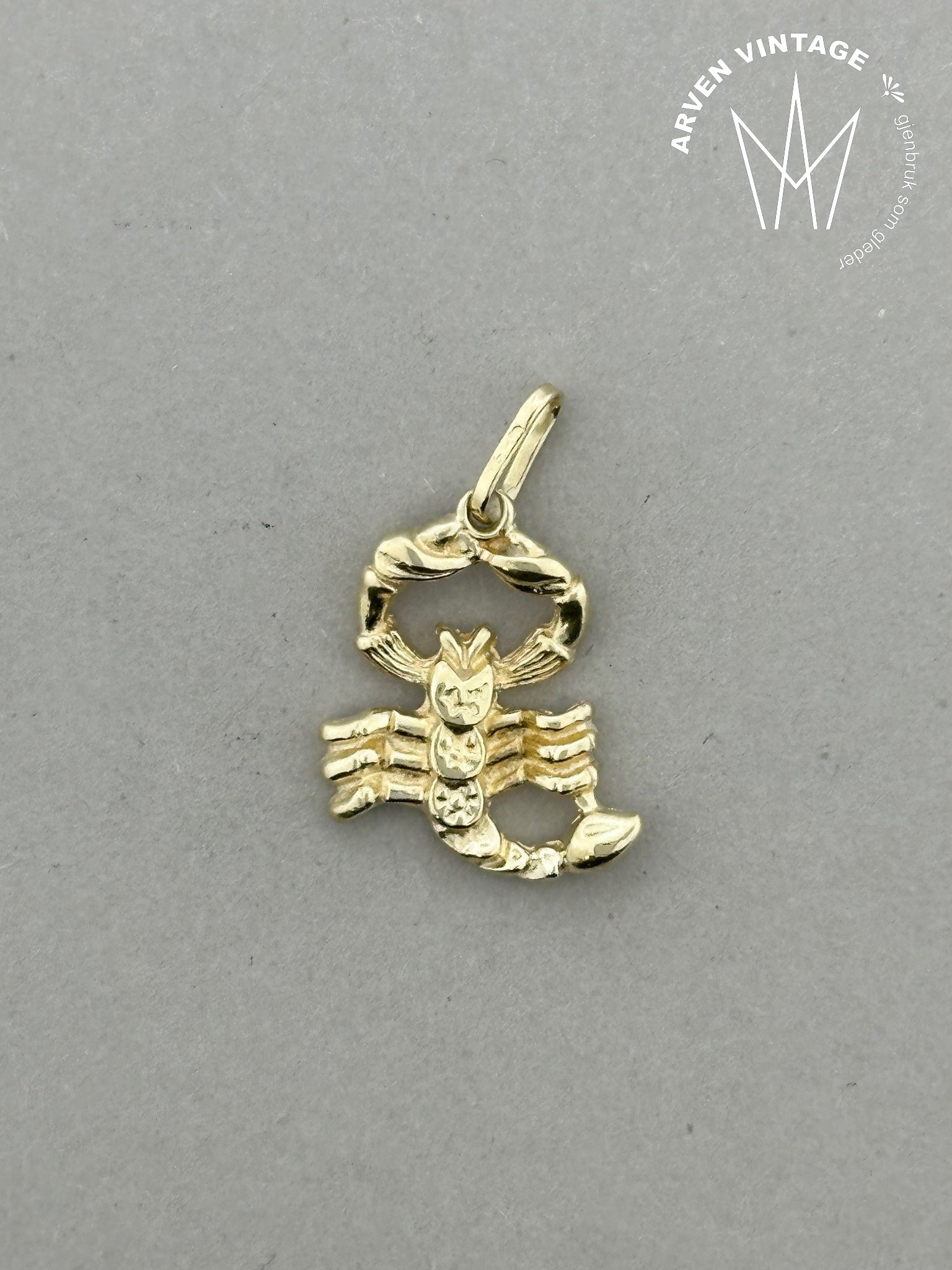 Vintage hummer-anheng gult gull