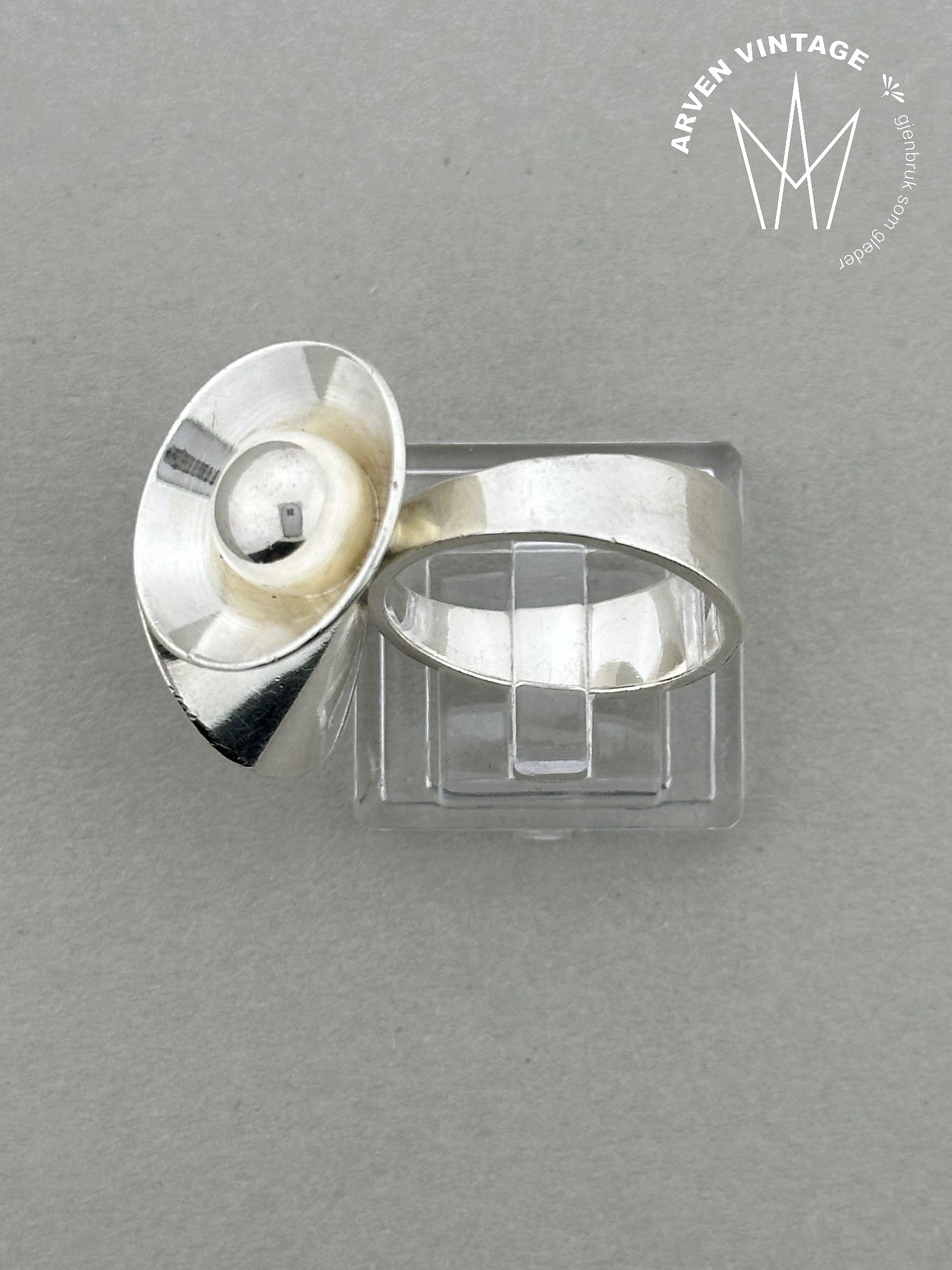 Vintage silver ring size 54