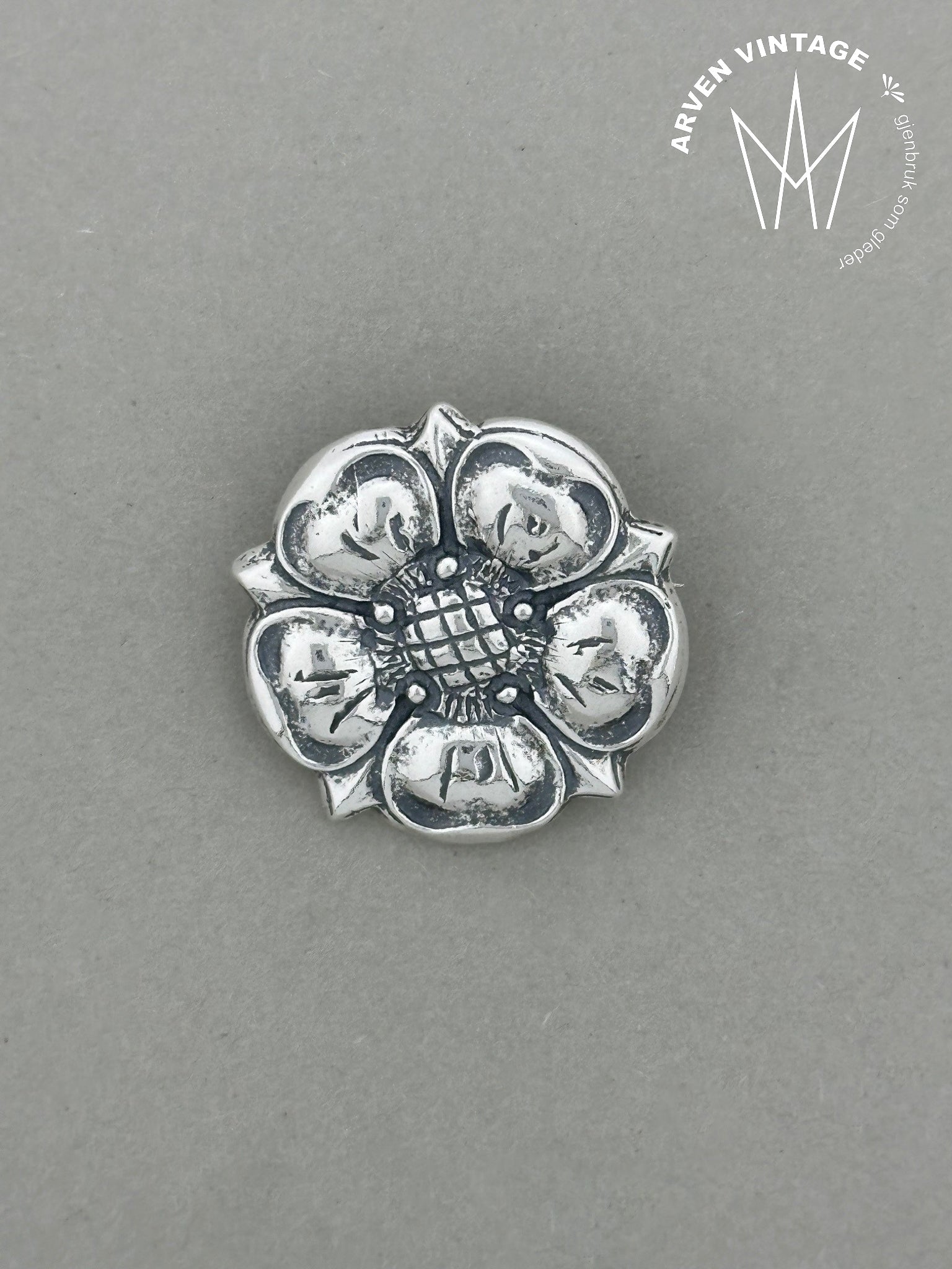 Vintage oxidized silver brooch