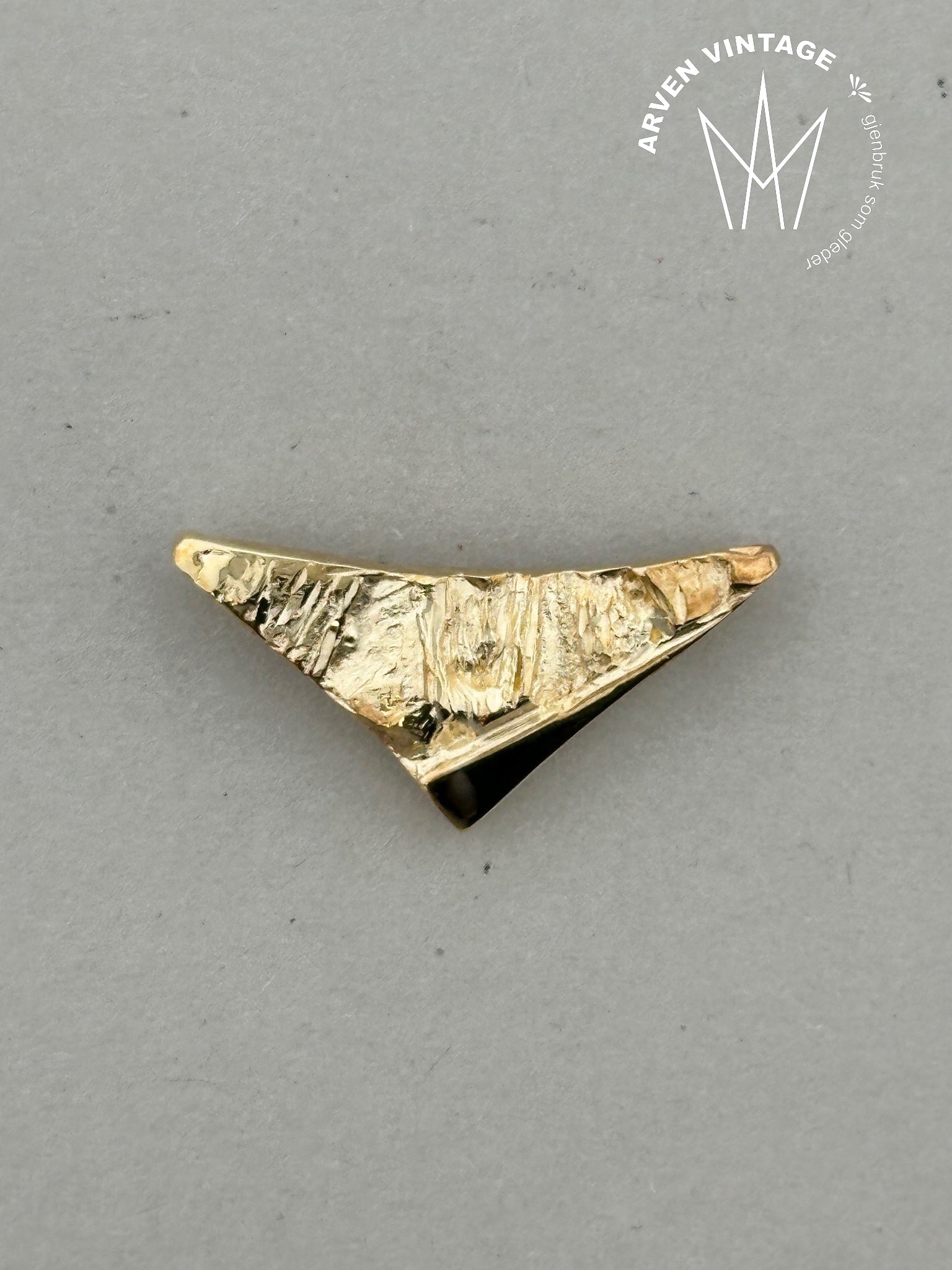 Vintage pendant yellow gold