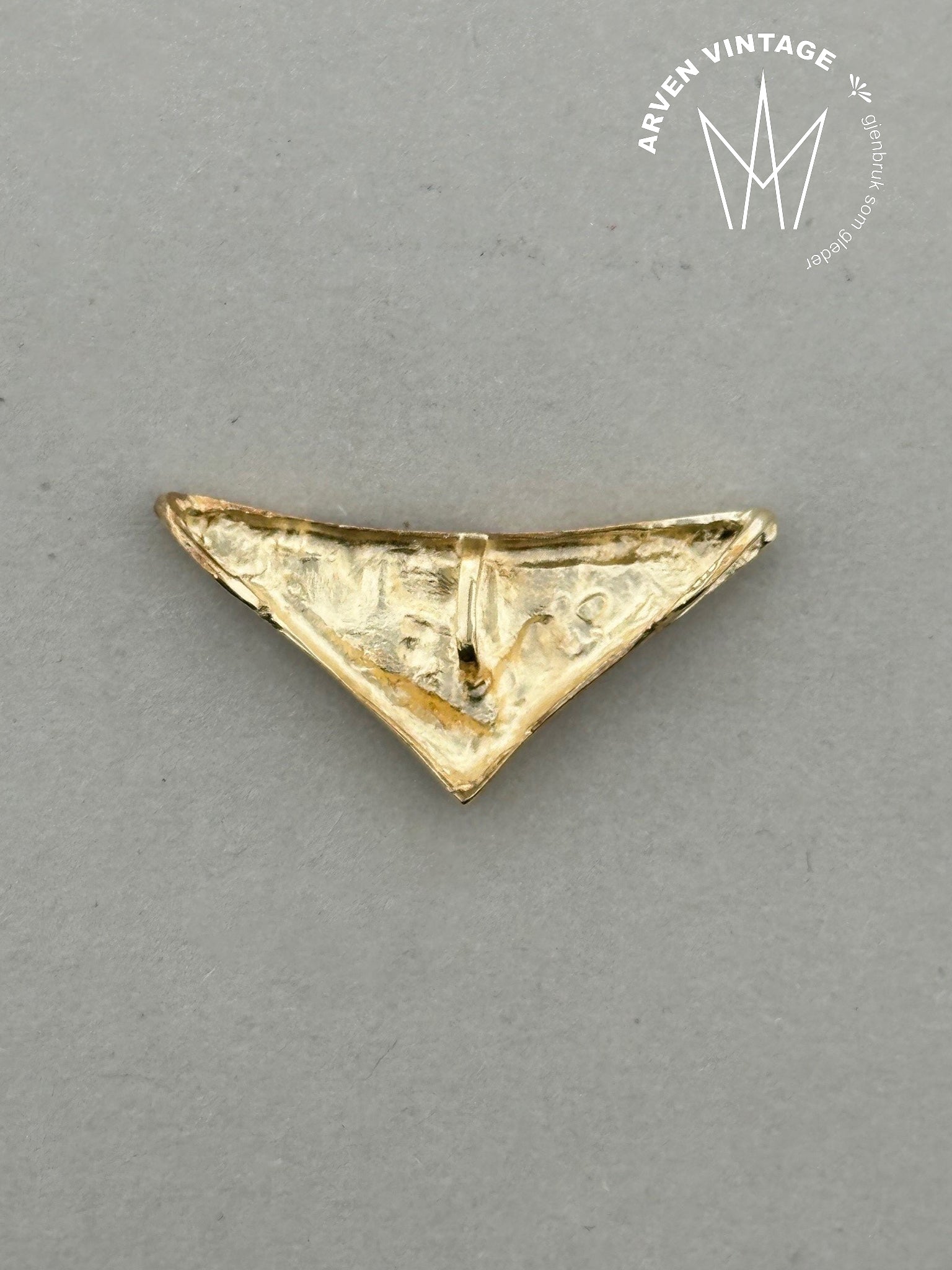 Vintage pendant yellow gold