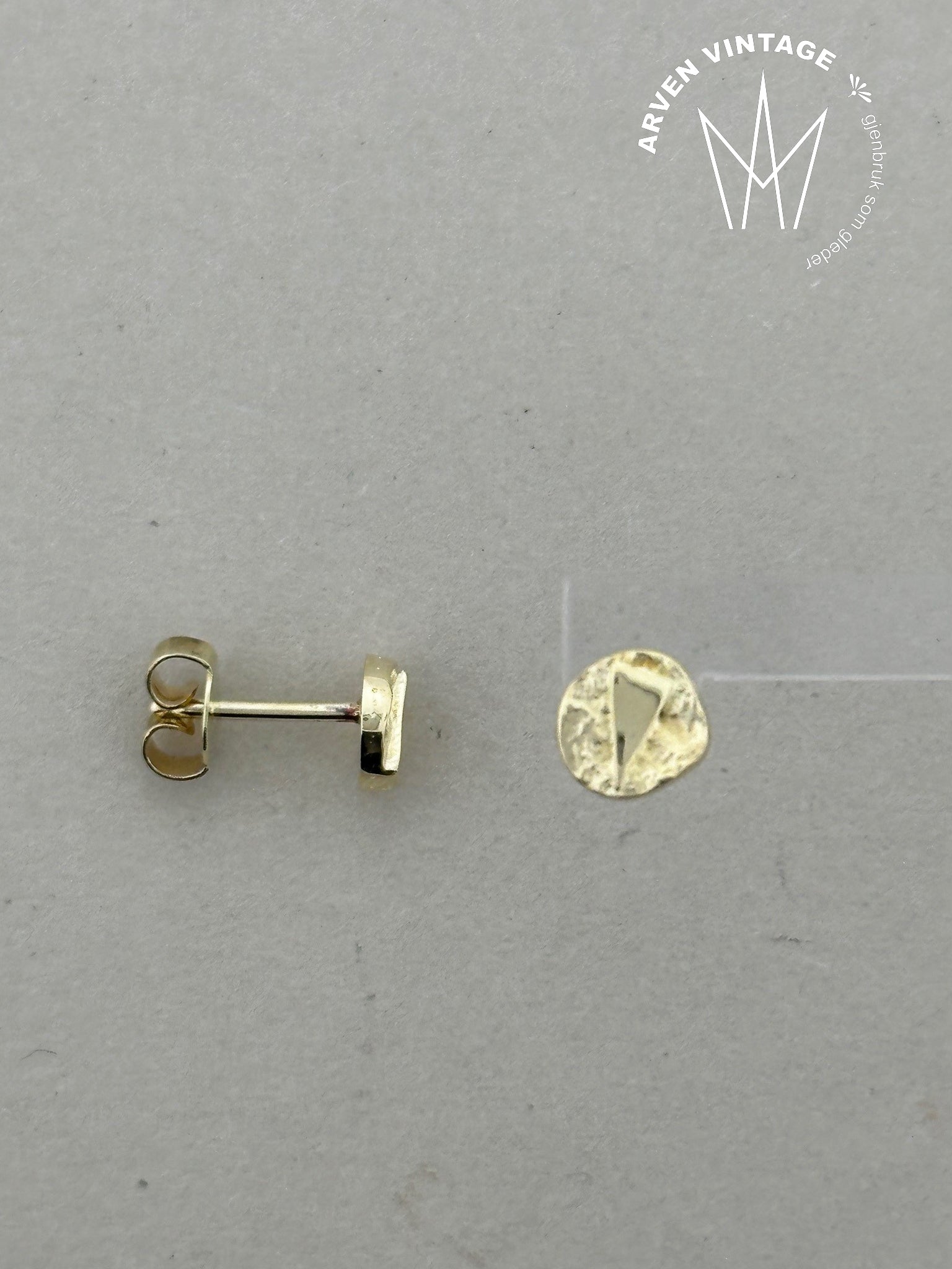 Vintage earrings yellow gold