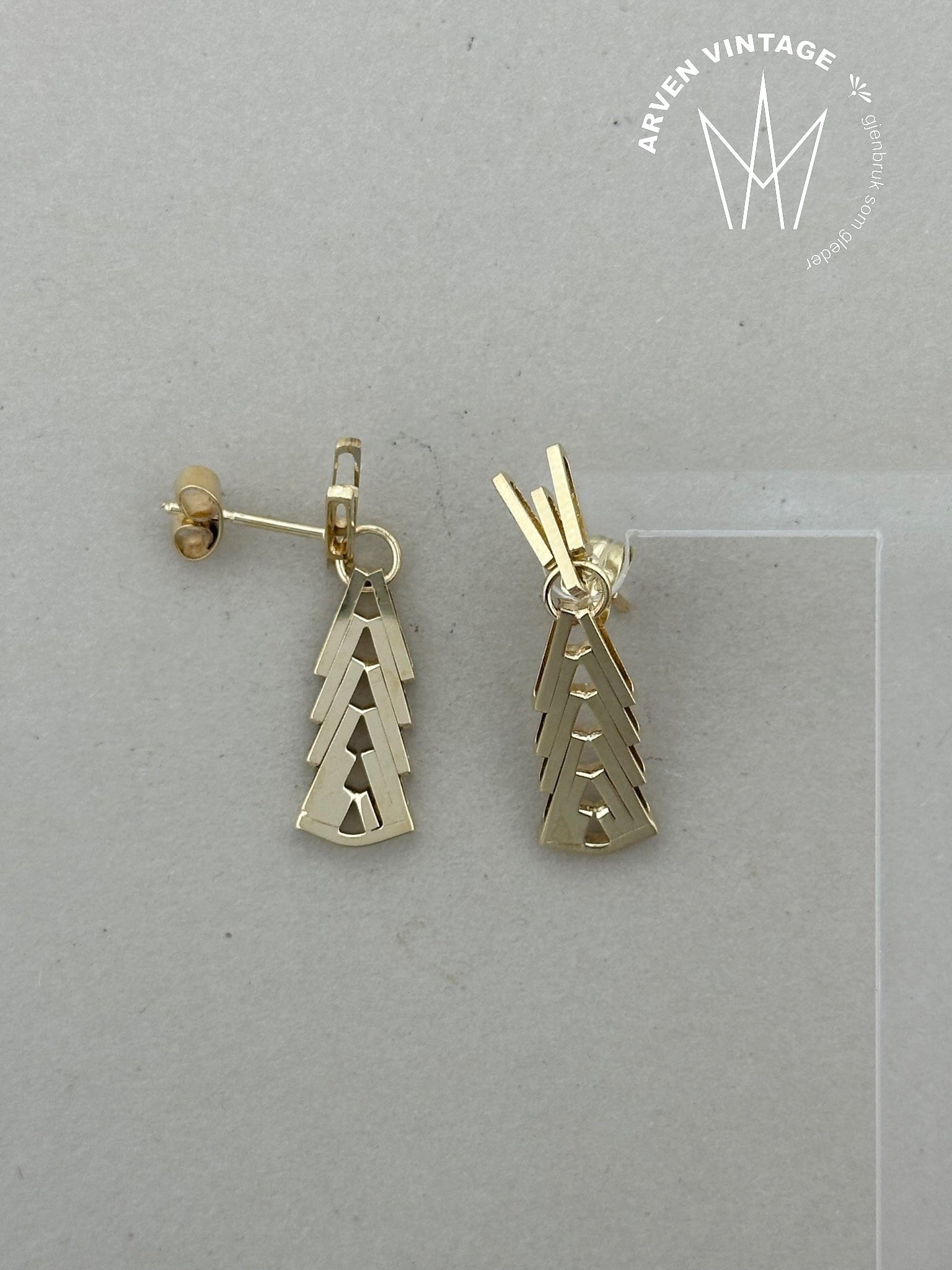 Vintage earrings yellow gold