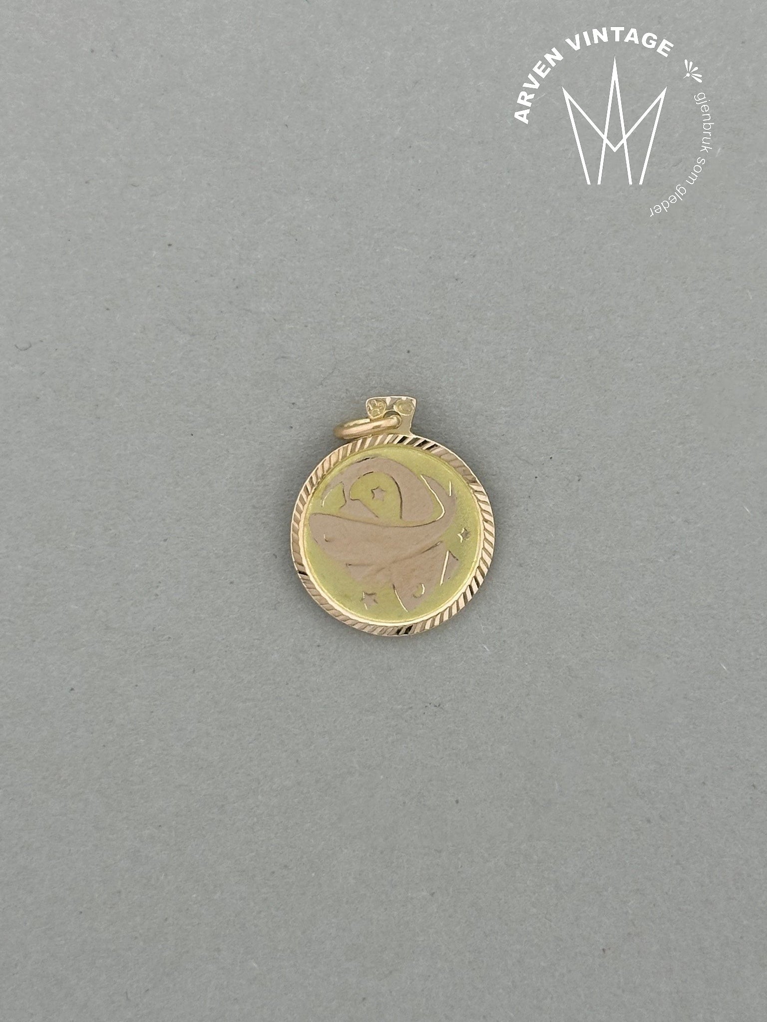 Vintage Fiskene-anheng 18K gult gull