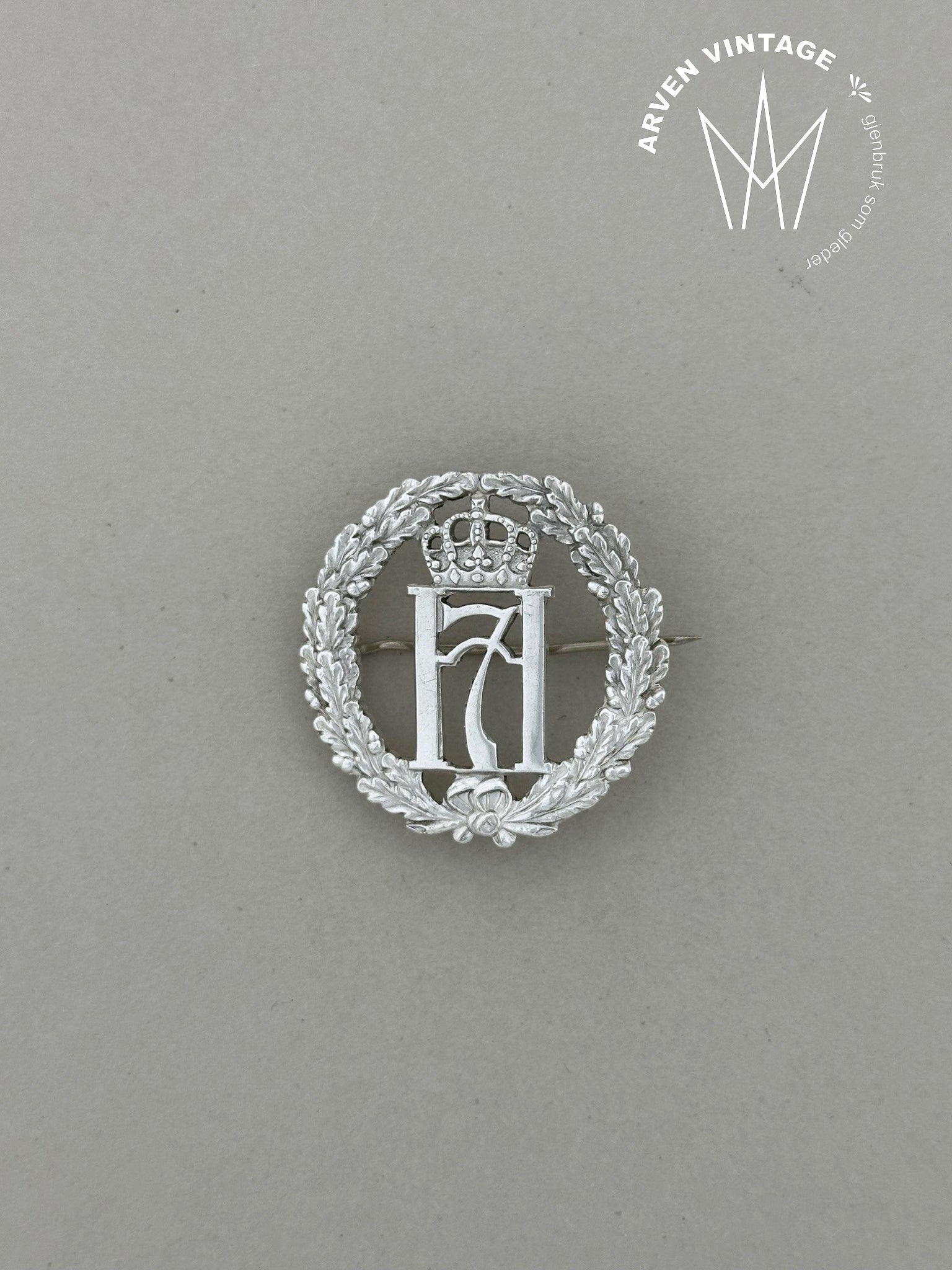 Vintage Harald 7 silver brooch