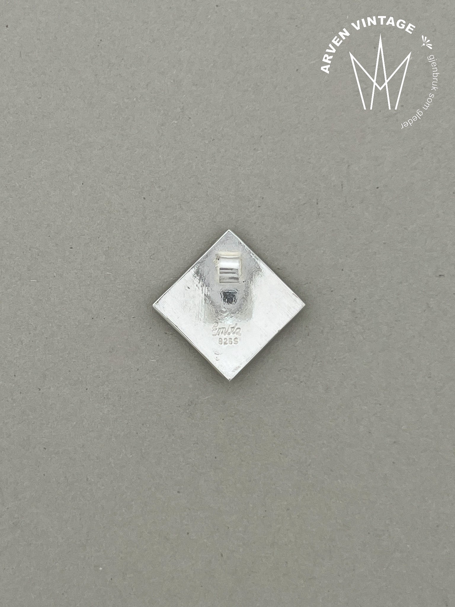 Vintage Embla emalje sølvanheng