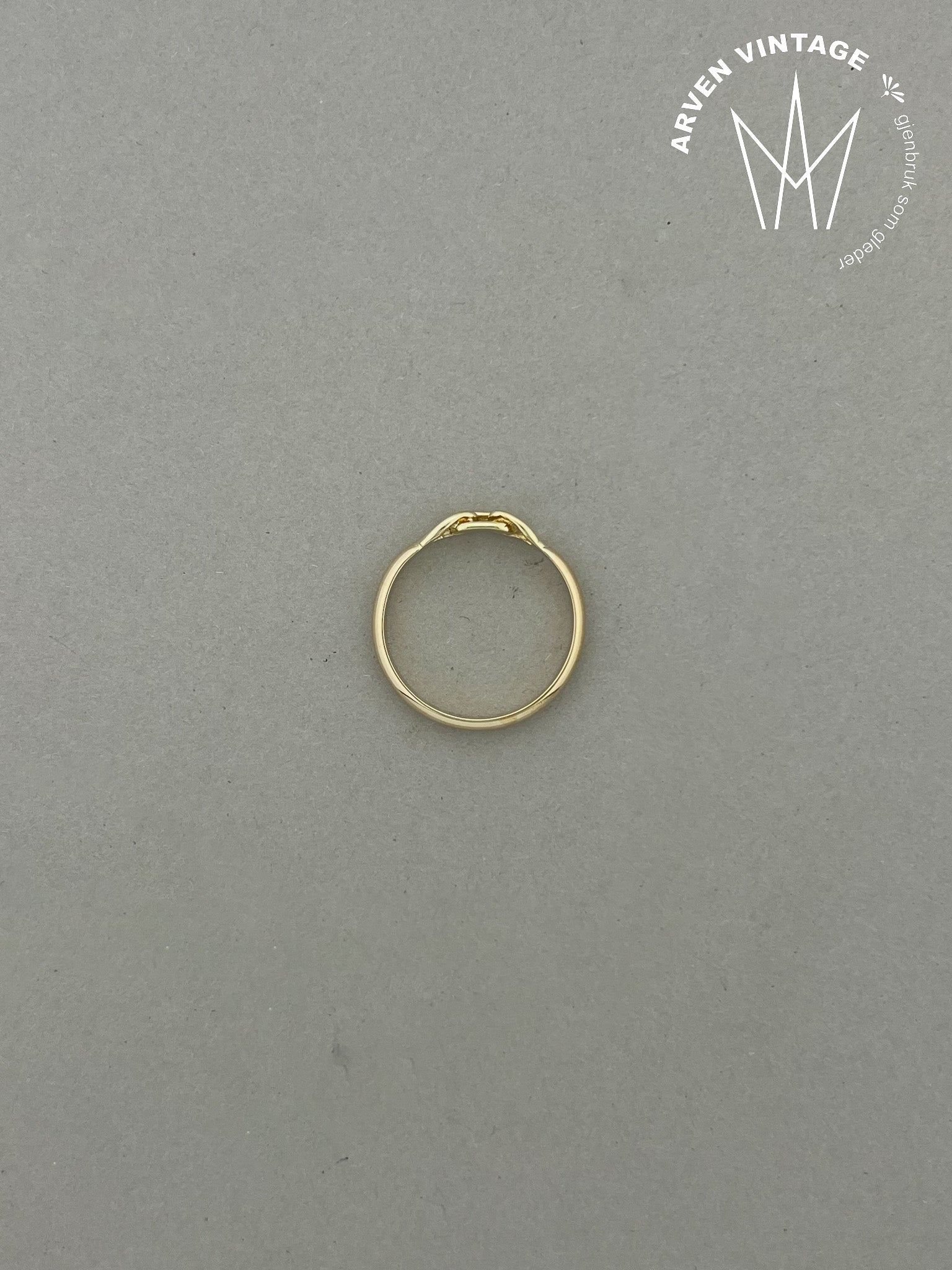 Vintage ring i gult gull str 73