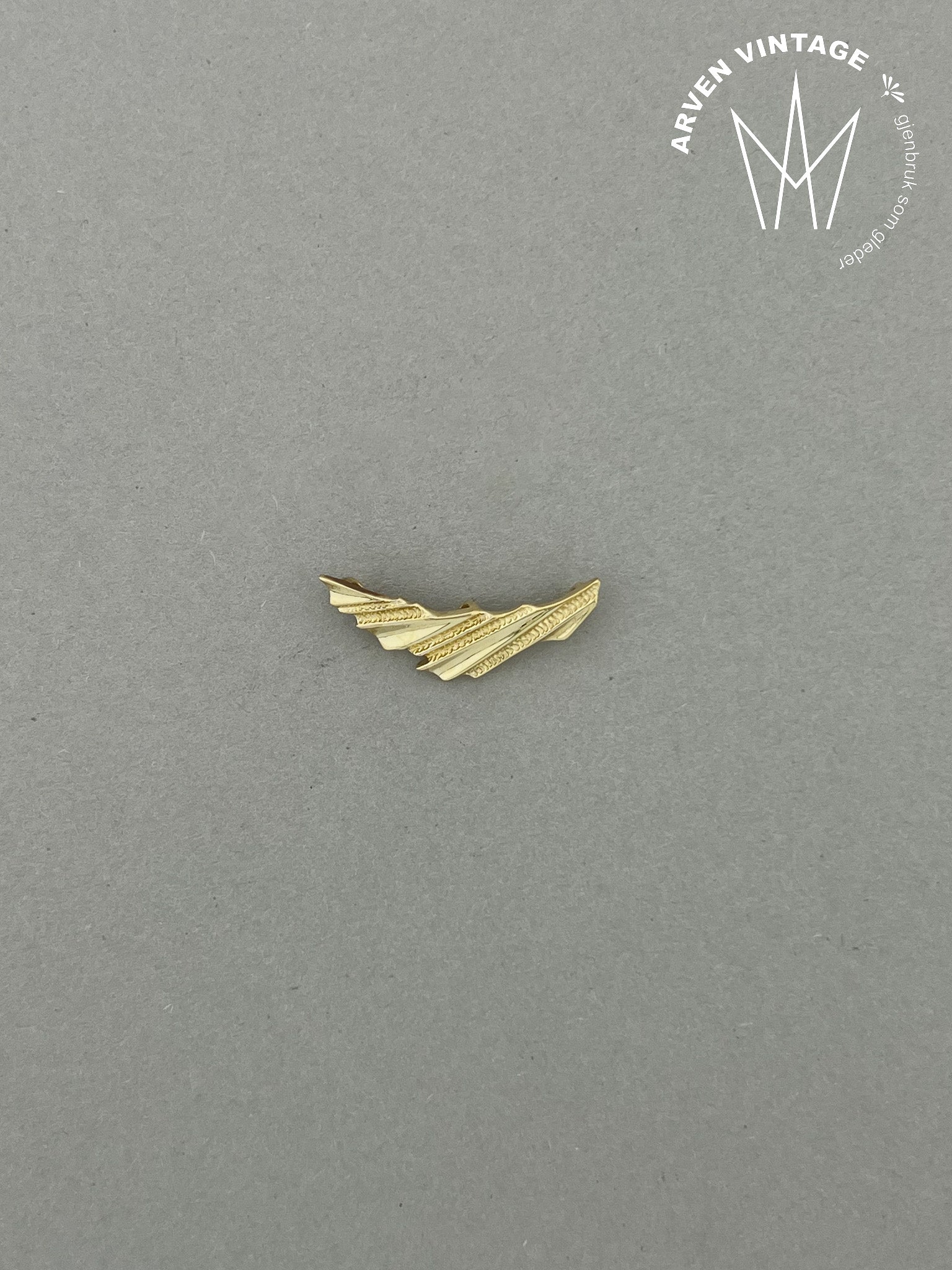 Vintage pendant yellow gold