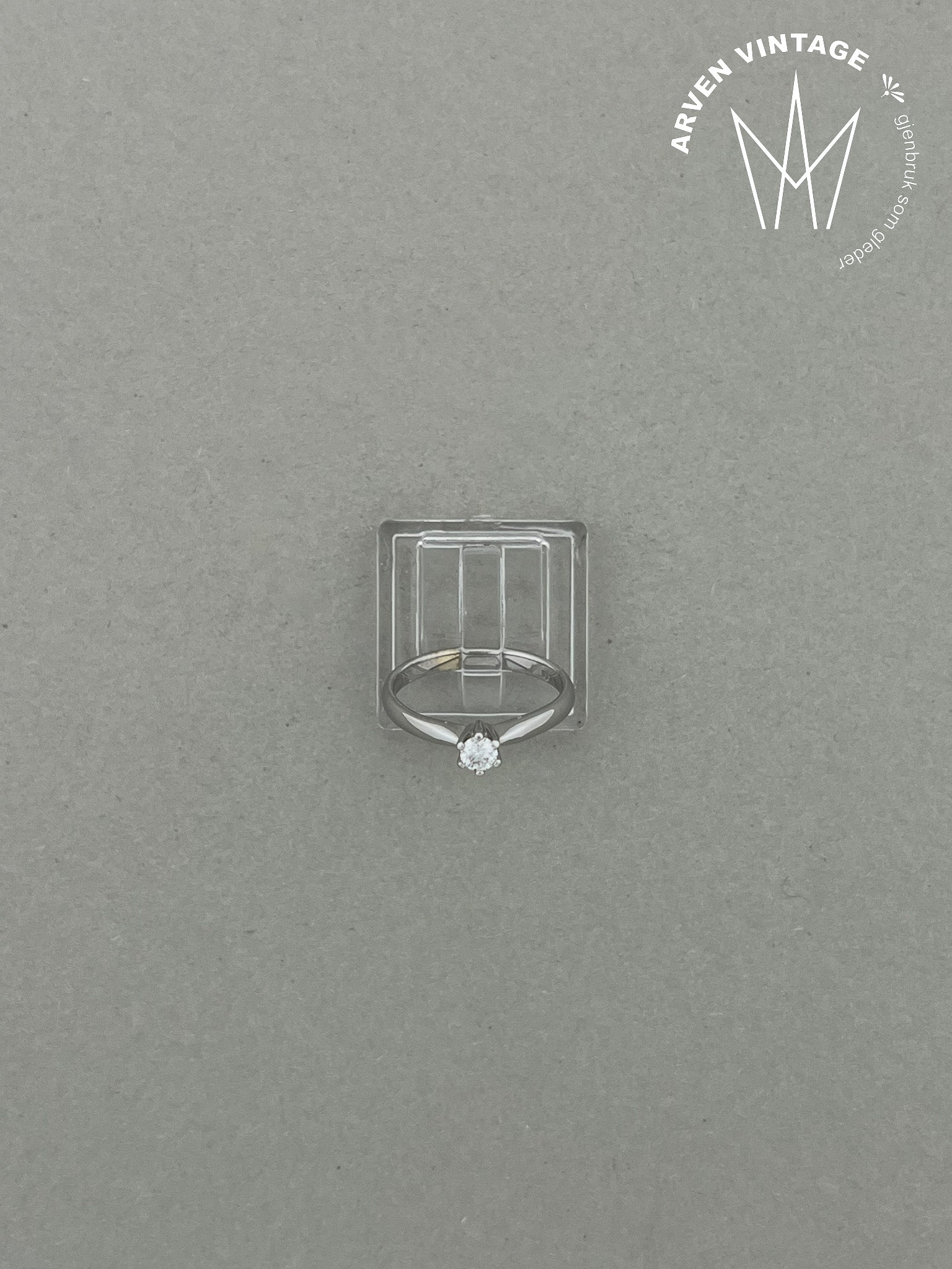 Vintage diamond ring white gold size 51