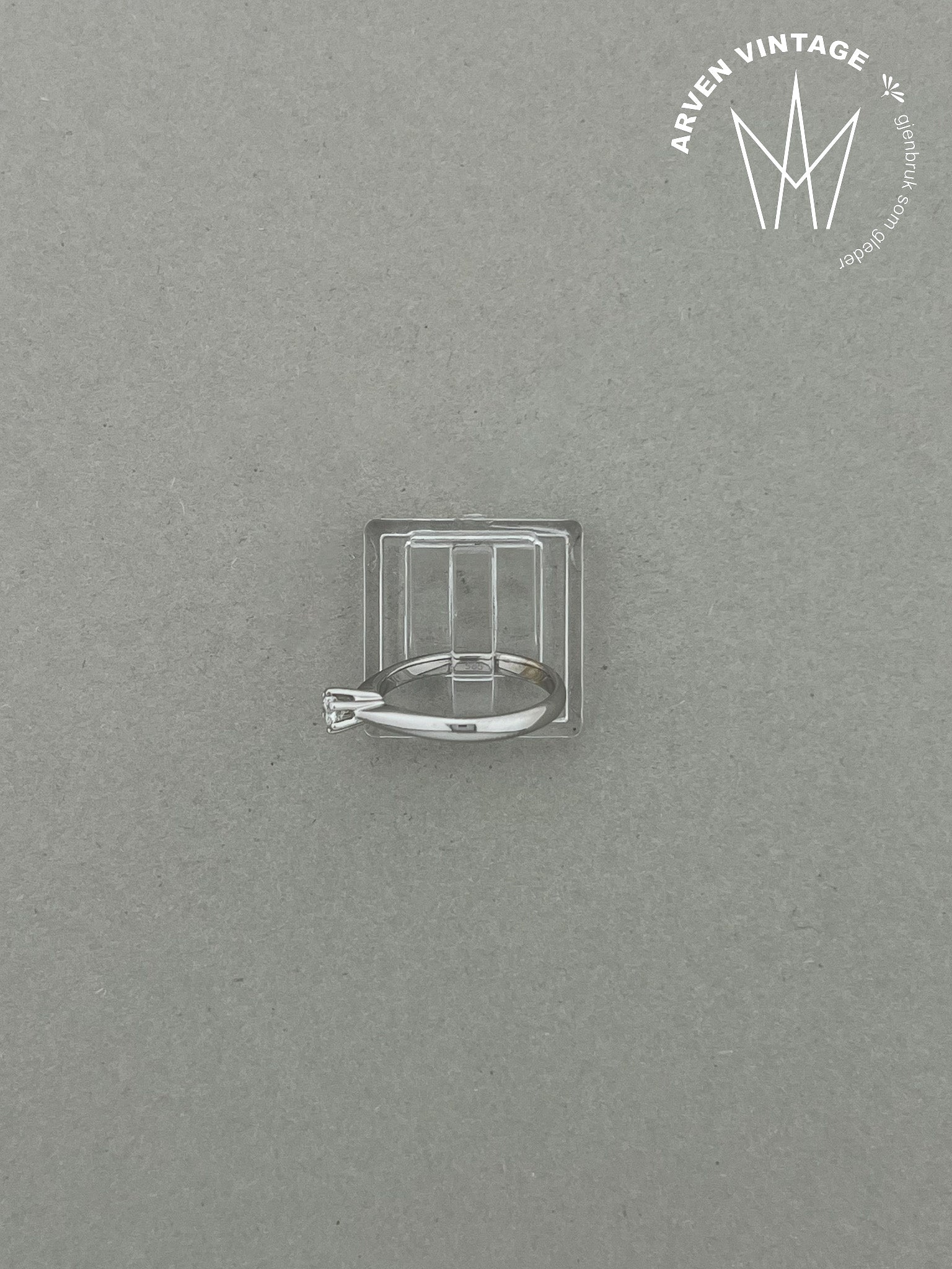 Vintage diamond ring white gold size 51