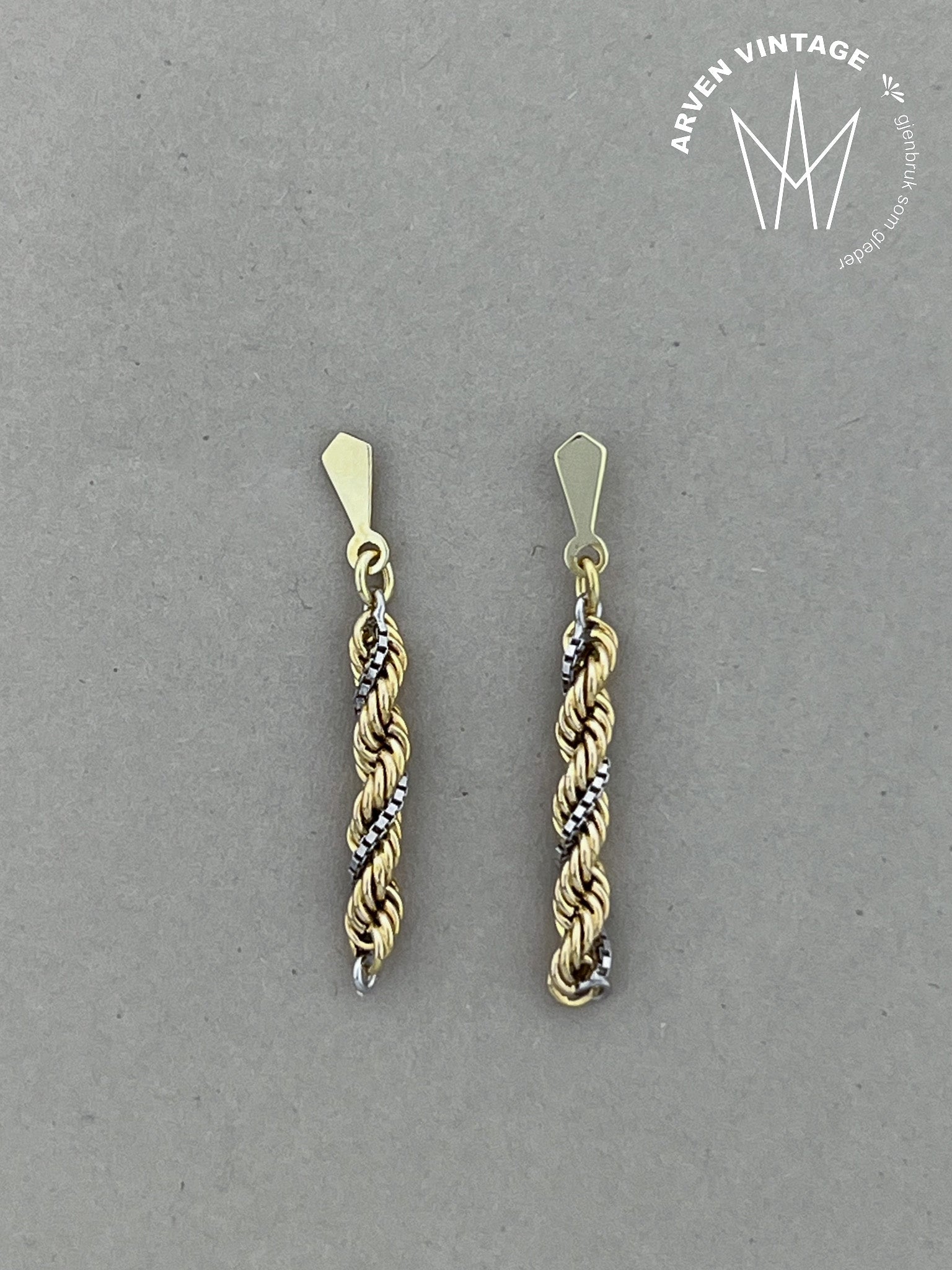 Vintage earrings yellow gold