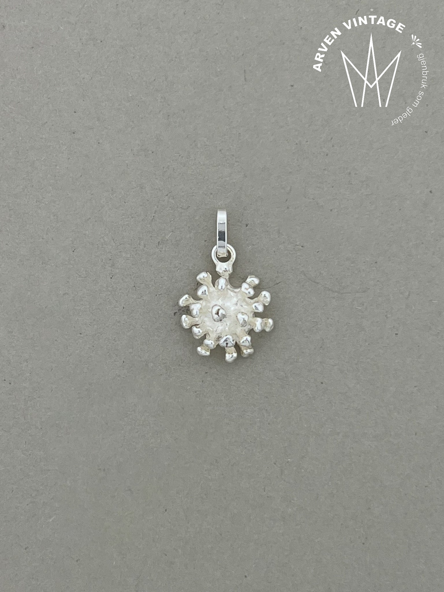 Vintage silver pendant