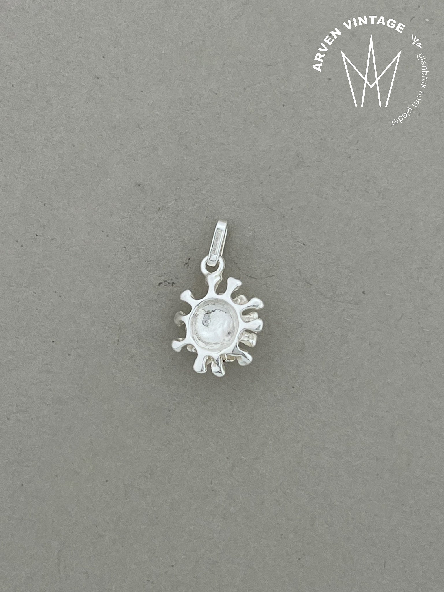 Vintage silver pendant