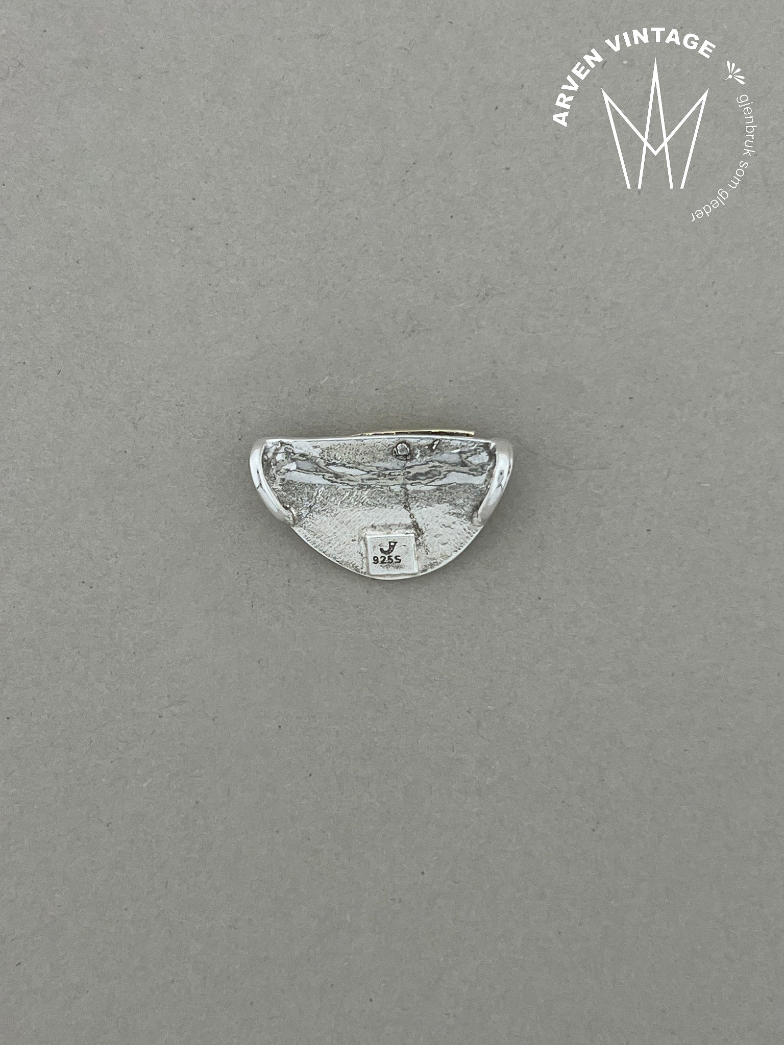Vintage Sylvsmidja silver pendant