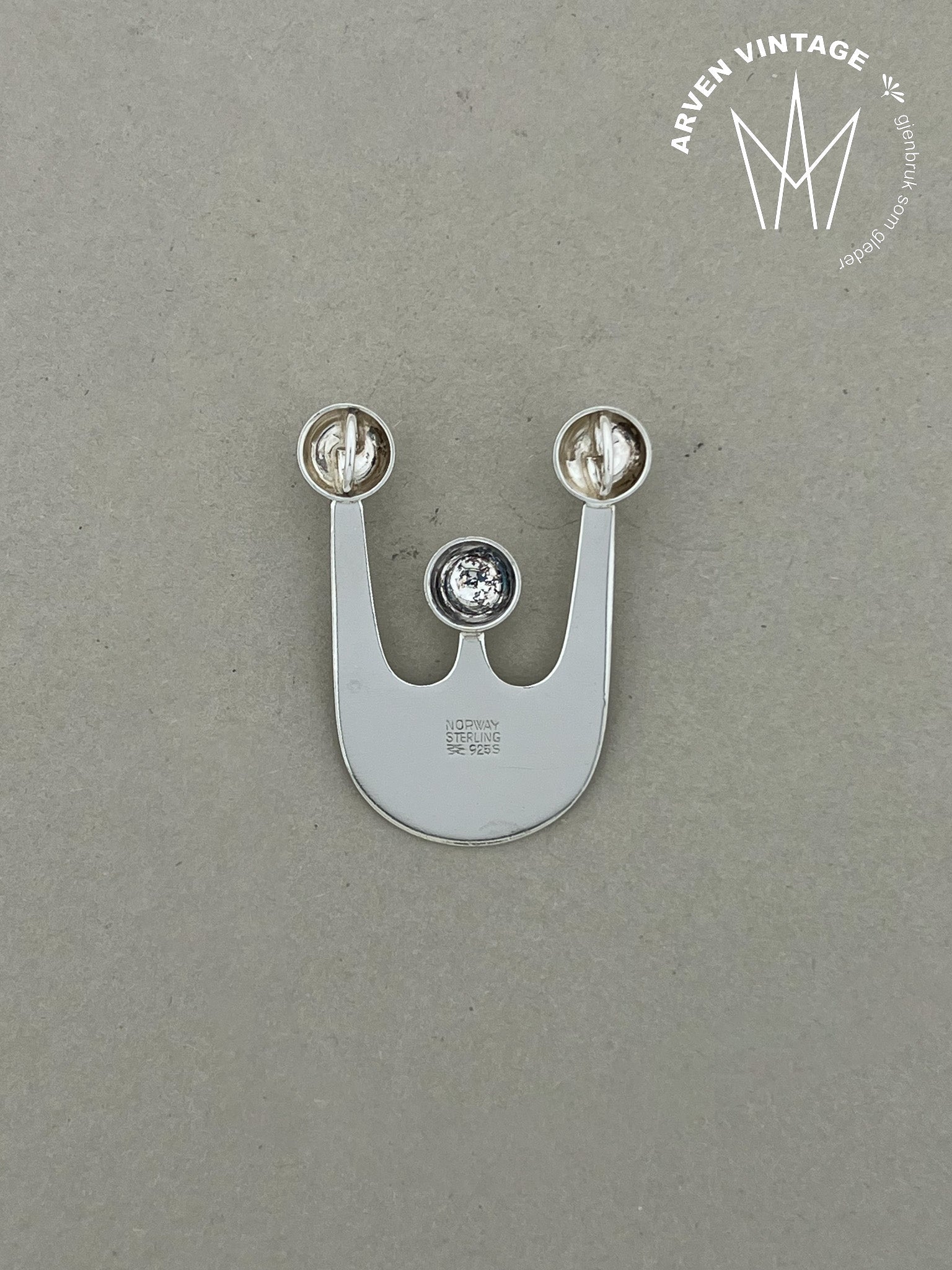 Vintage silver pendant