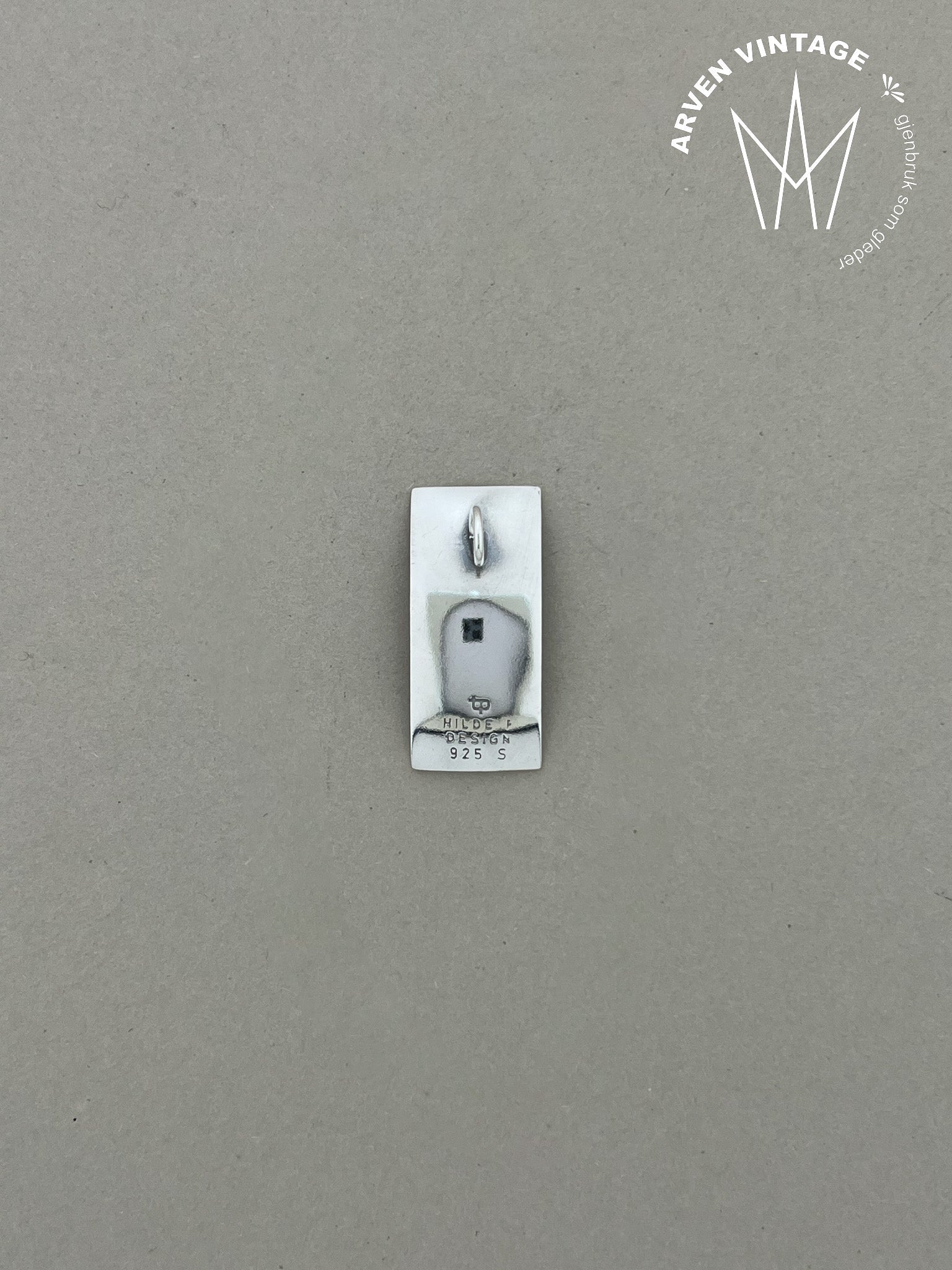 Vintage silver pendant