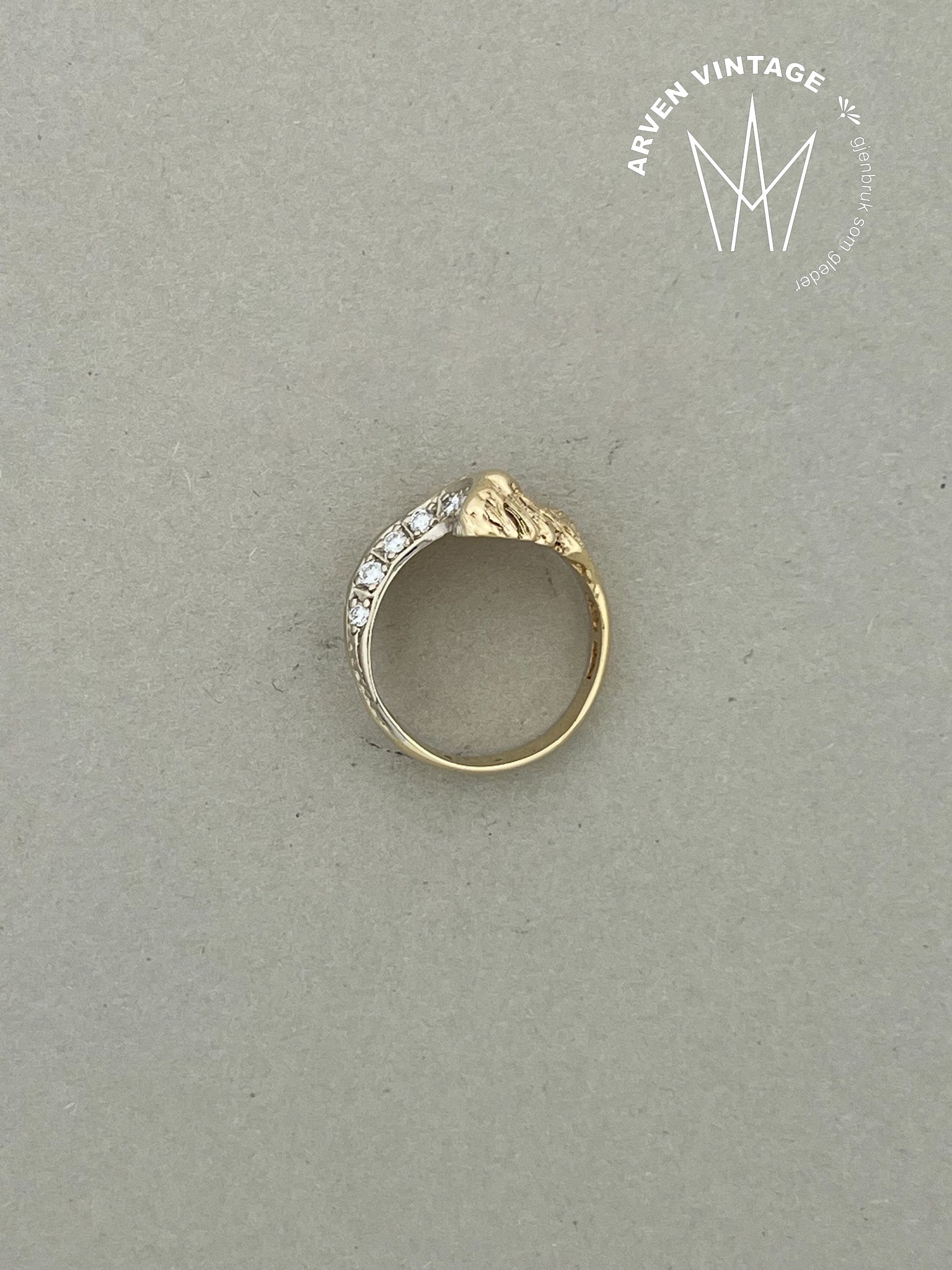 Vintage diamntring gult gull 54