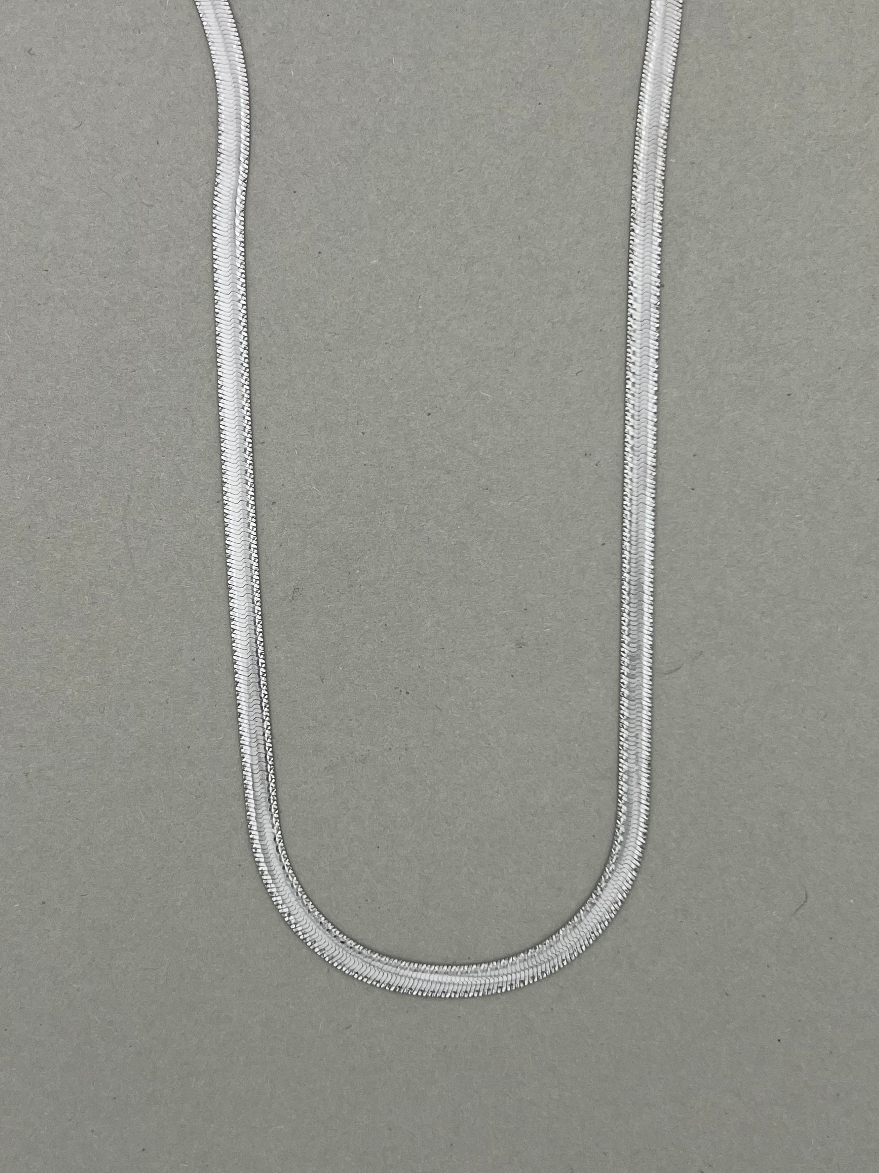 Vintage halskjede hvitt gull 40cm