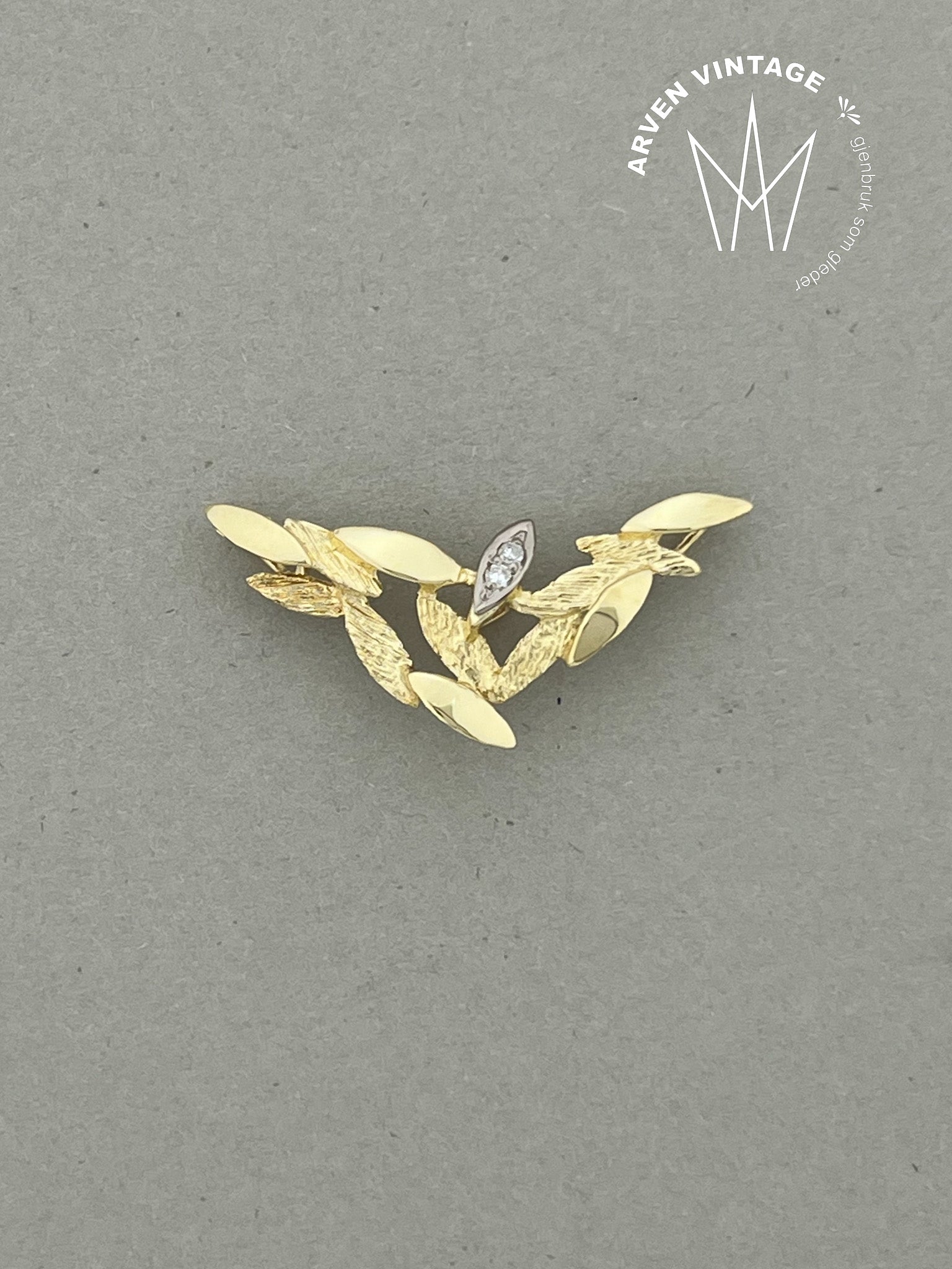 Vintage diamantanheng gult gull