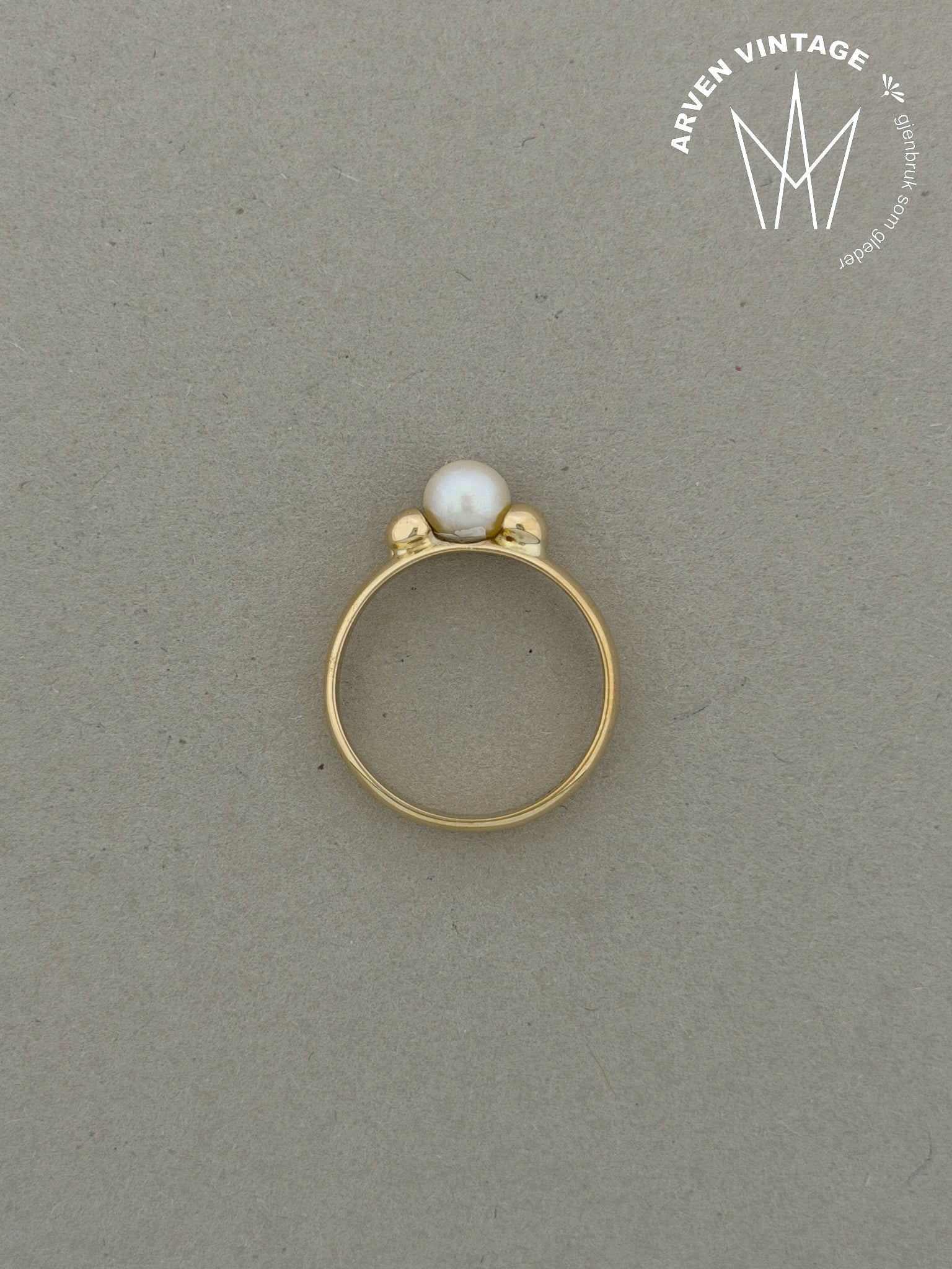 Vintage perlering gult gull str 55