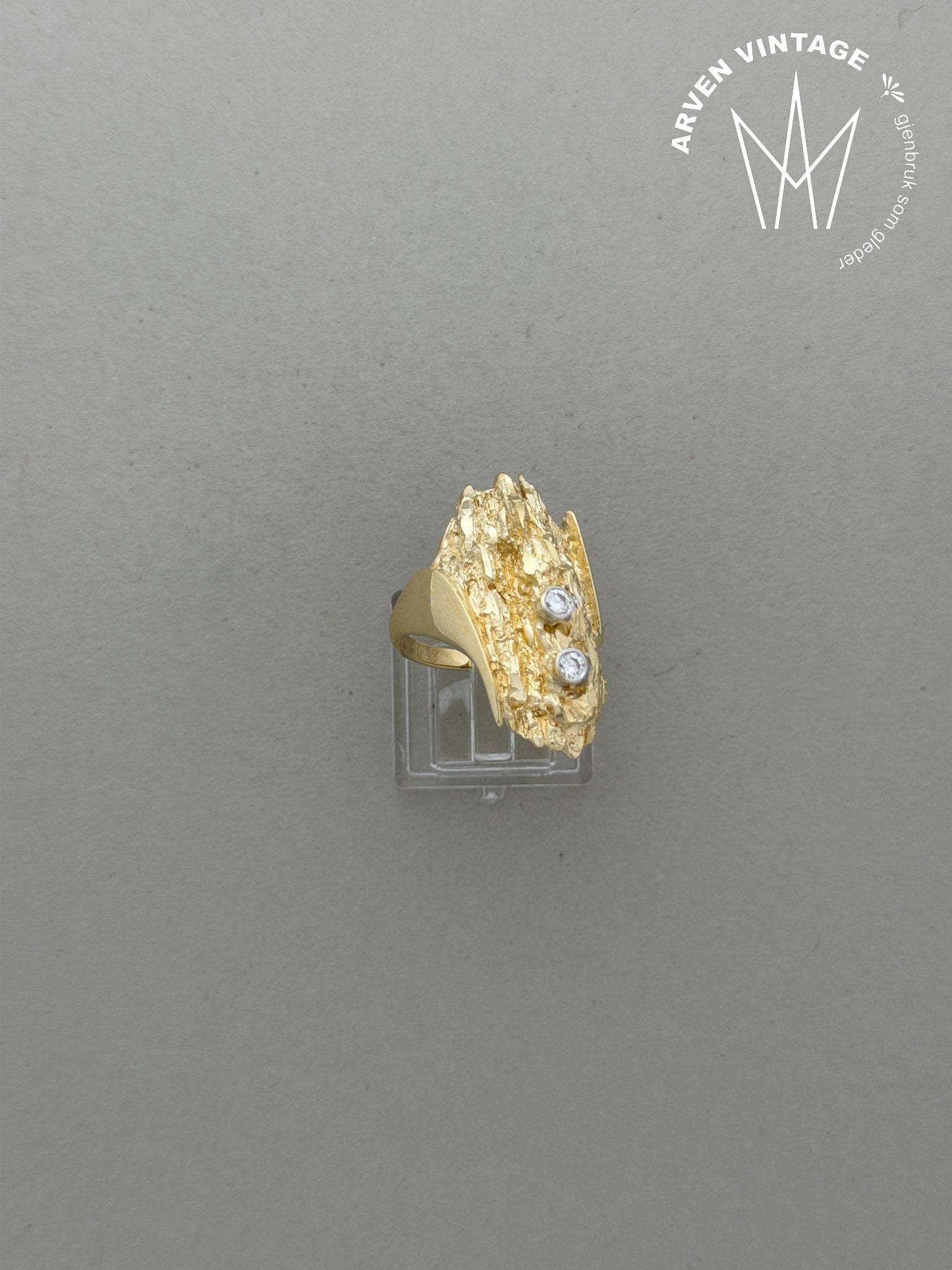 Vintage diamantring gult gull str59