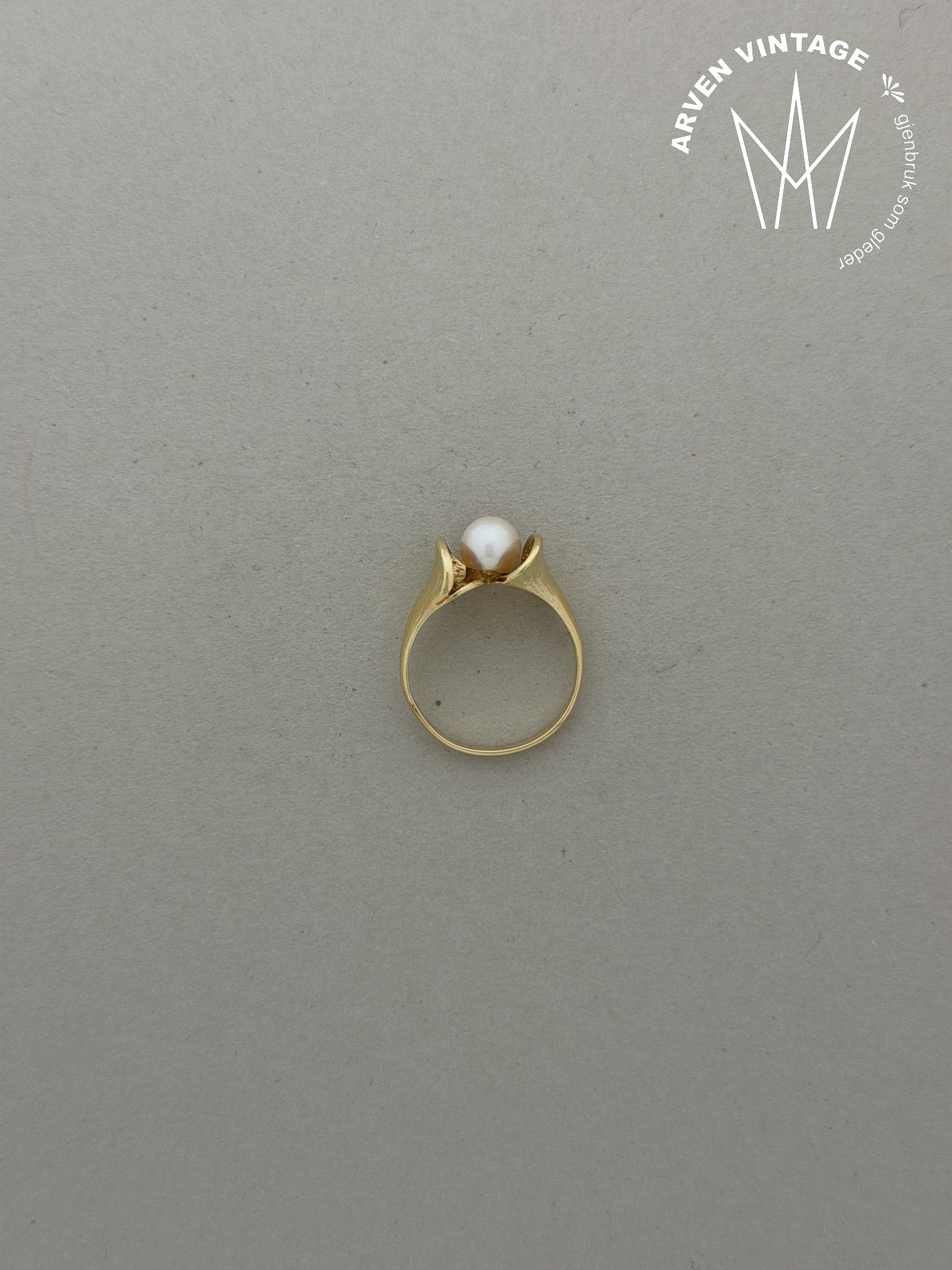 Vintage perlering gult gull str57