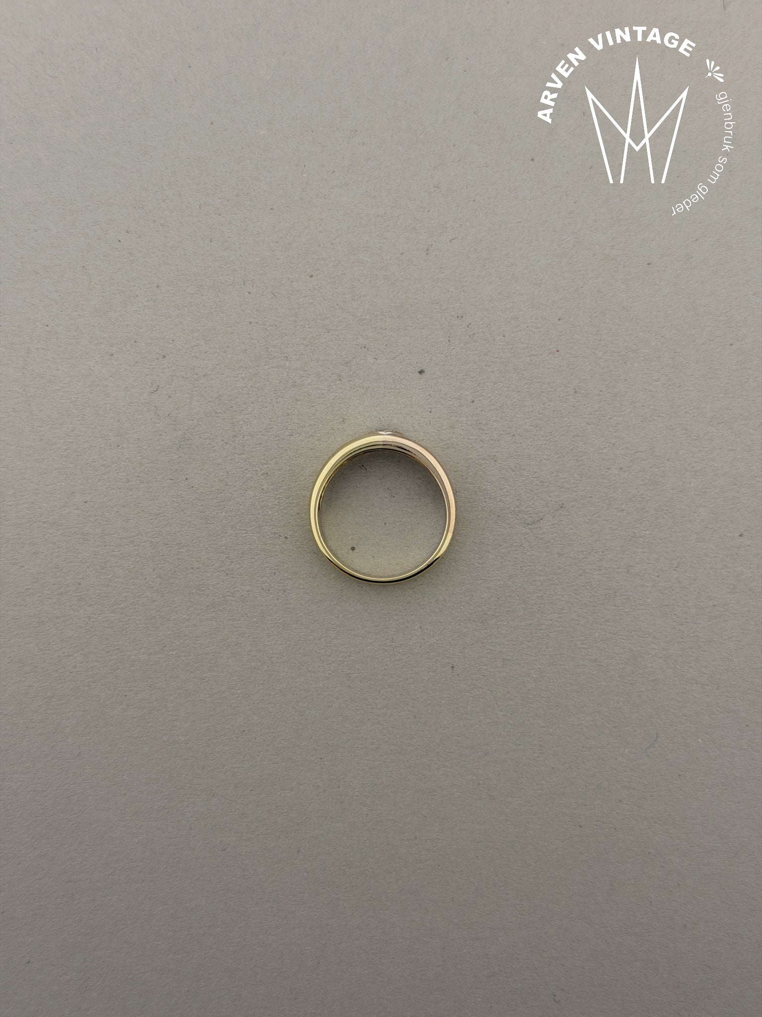 Vintage diamantring gult gull str54