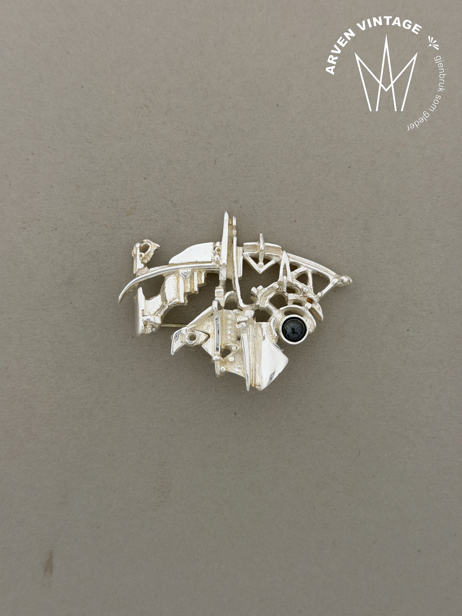 Vintage Juhls sølvbrosje nr 514