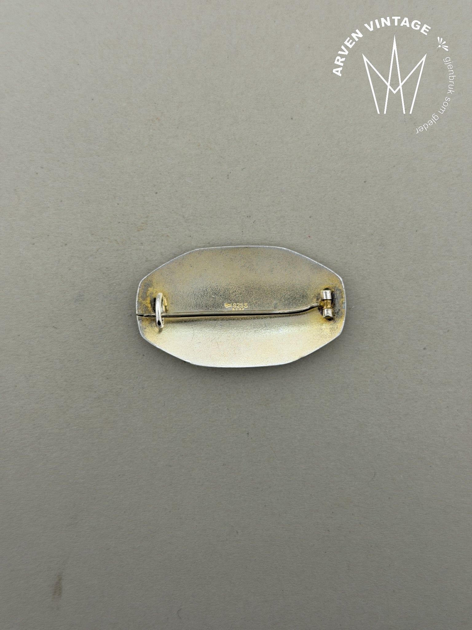 Vintage sølv emaljebrosje