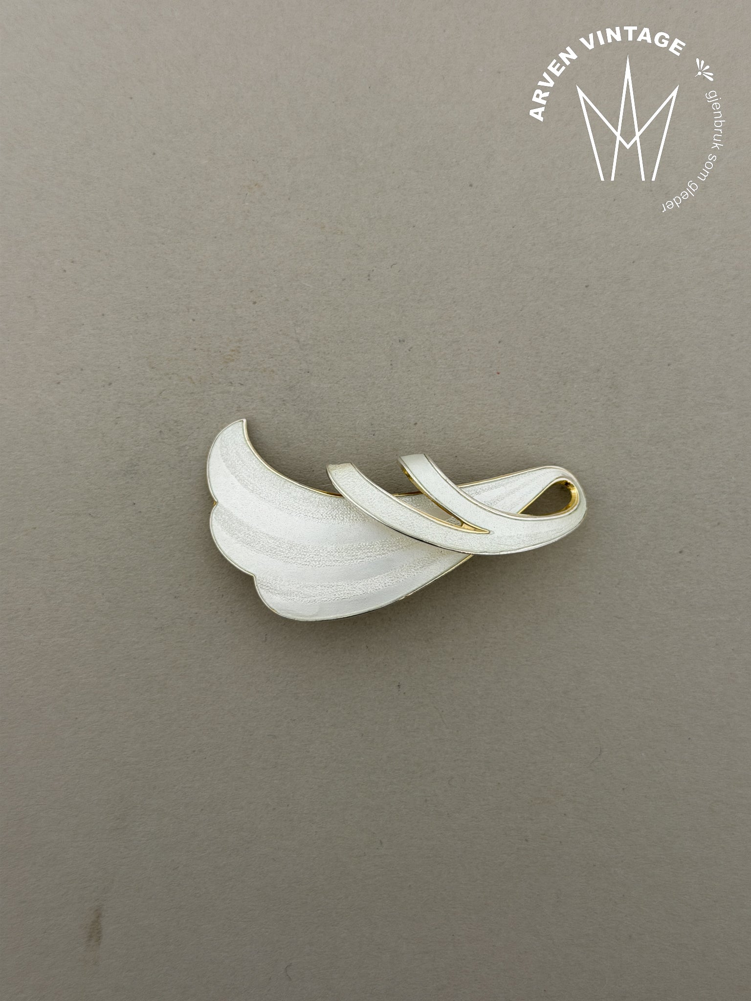 Vintage sølv emaljebrosje