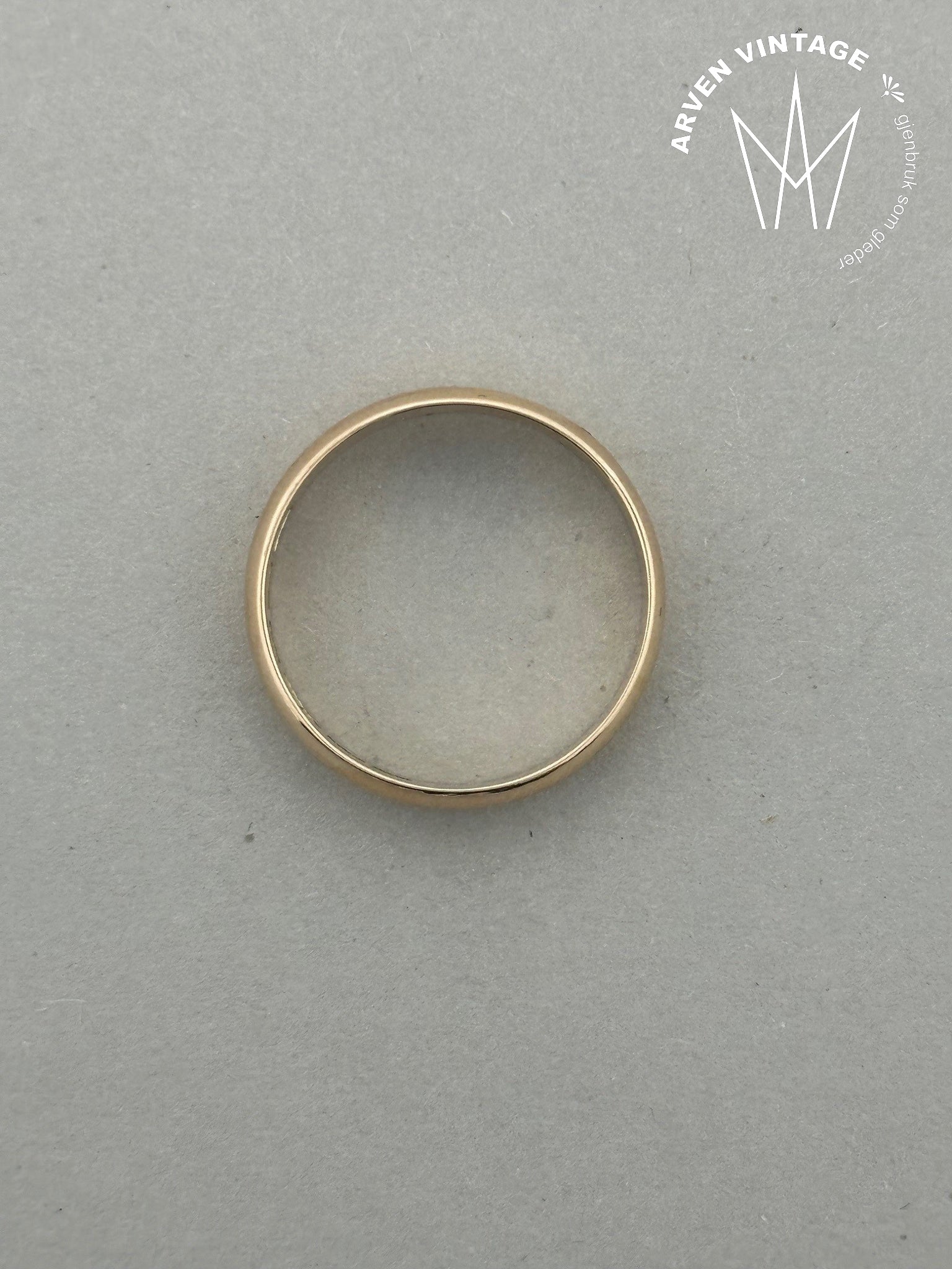 Vintage glatt ring i gult gull str64