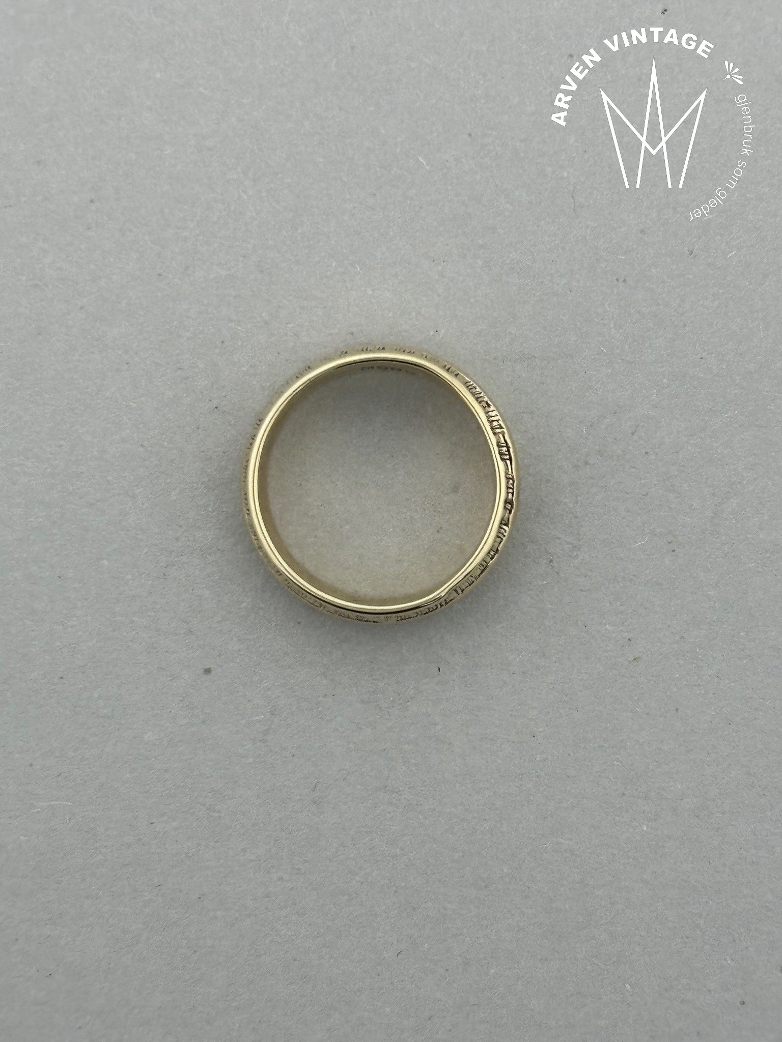 Vintage ring i gult gull str47