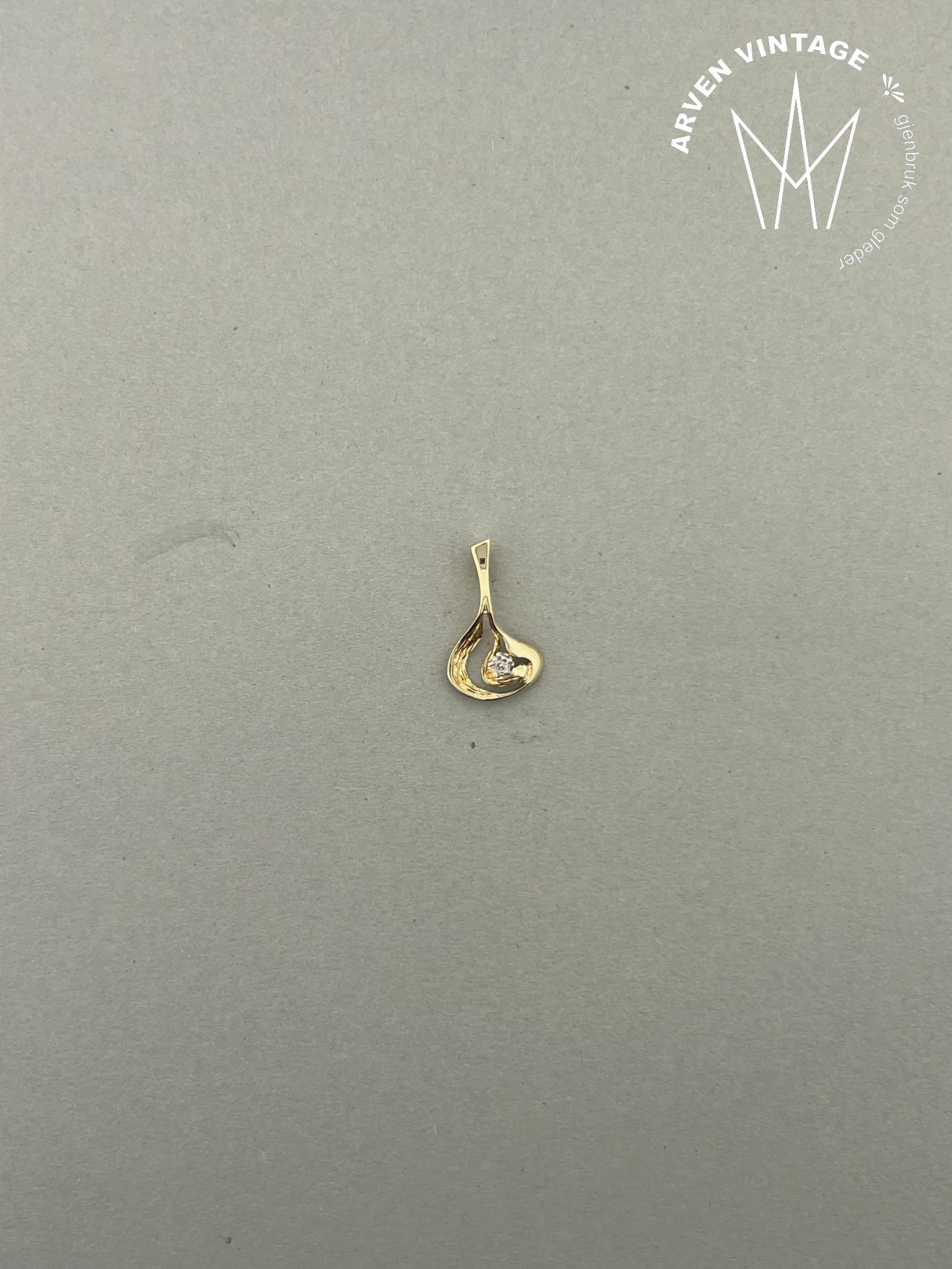 Vintage diamantanheng gult gull