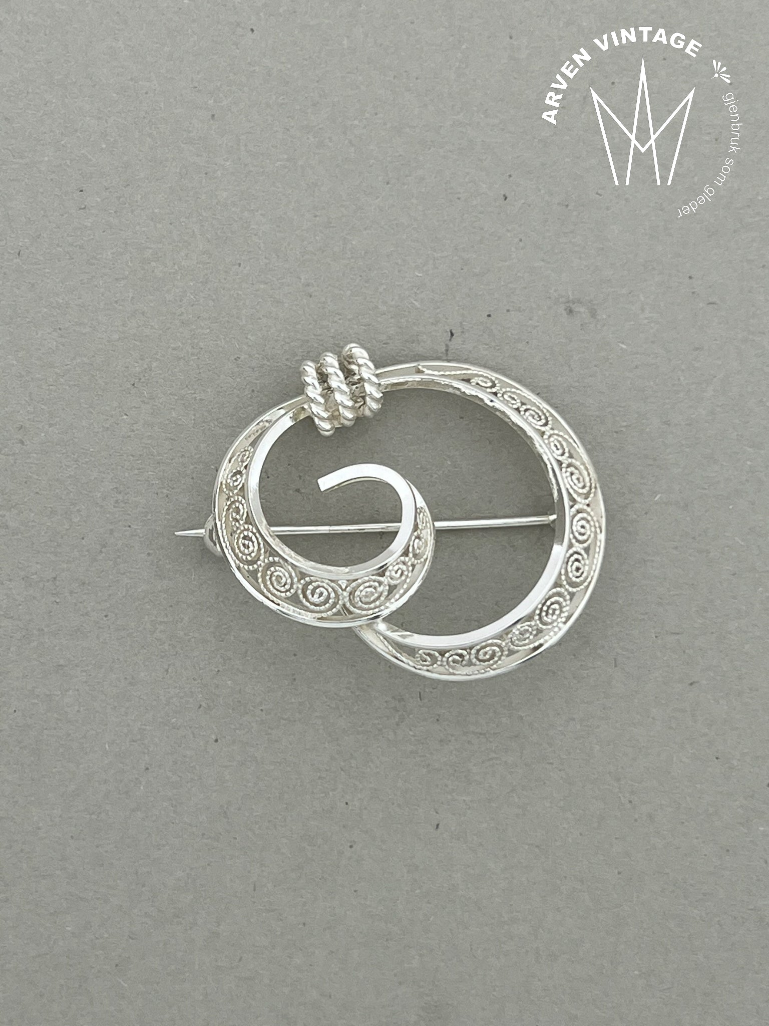 Vintage sølv filigranbrosje
