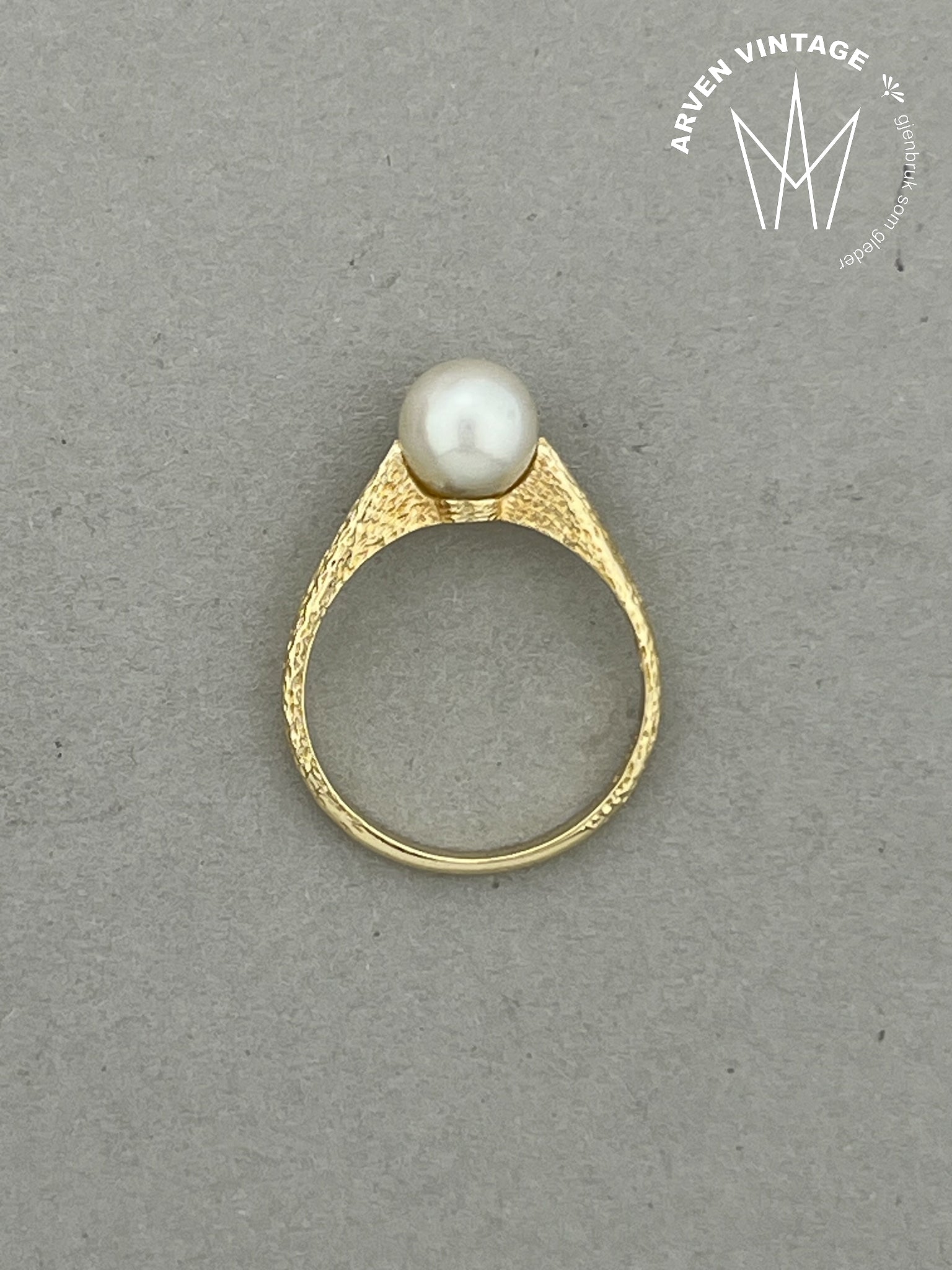 Vintage perlering gult gull str55