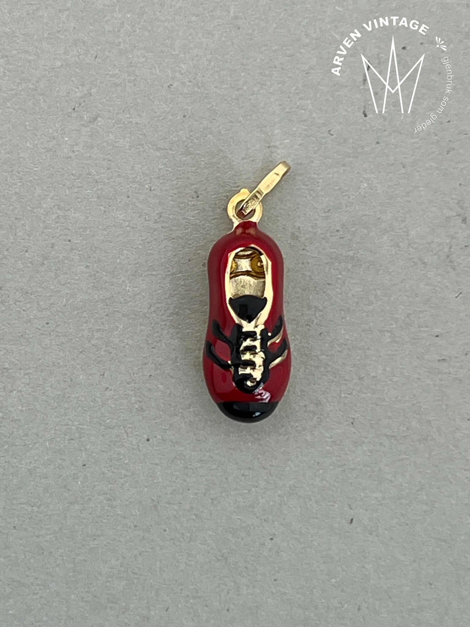 Vintage fotballskoanheng 18K gult gull