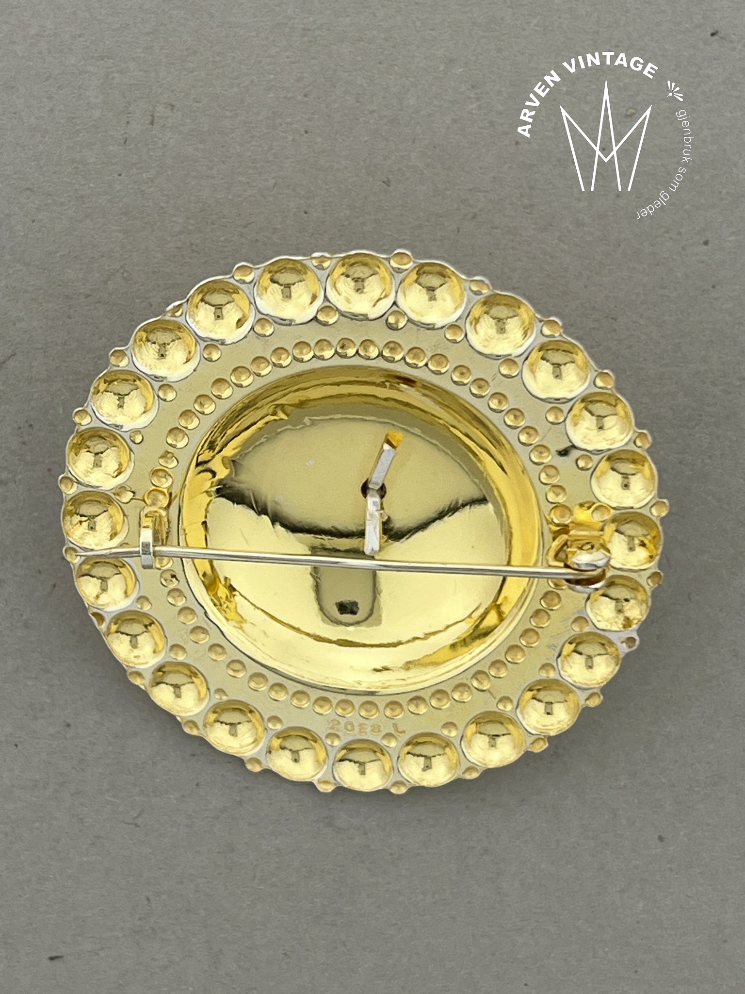 Vintage sølv borenål 4,7cm med rød sten (singel)