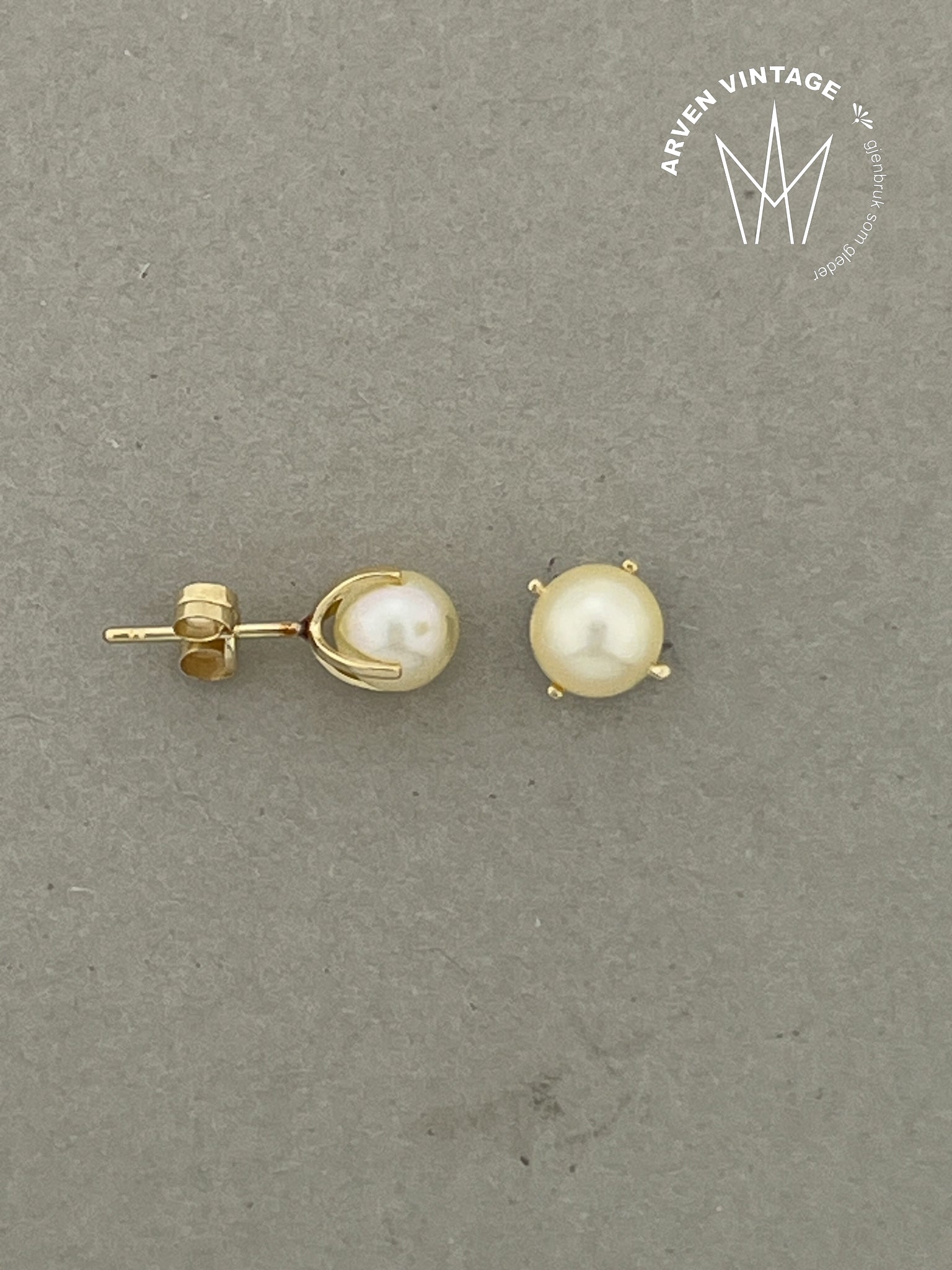 Vintage ørepynt gult gull med perler