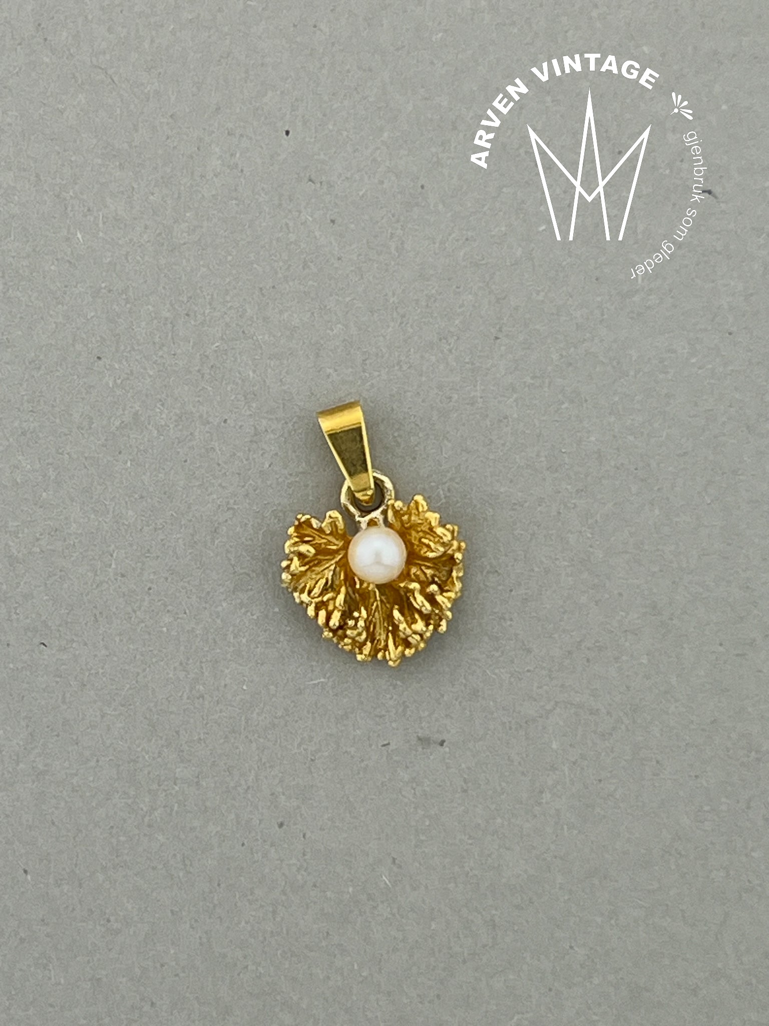 Vintage forgylt sølv anheng Flora Danica