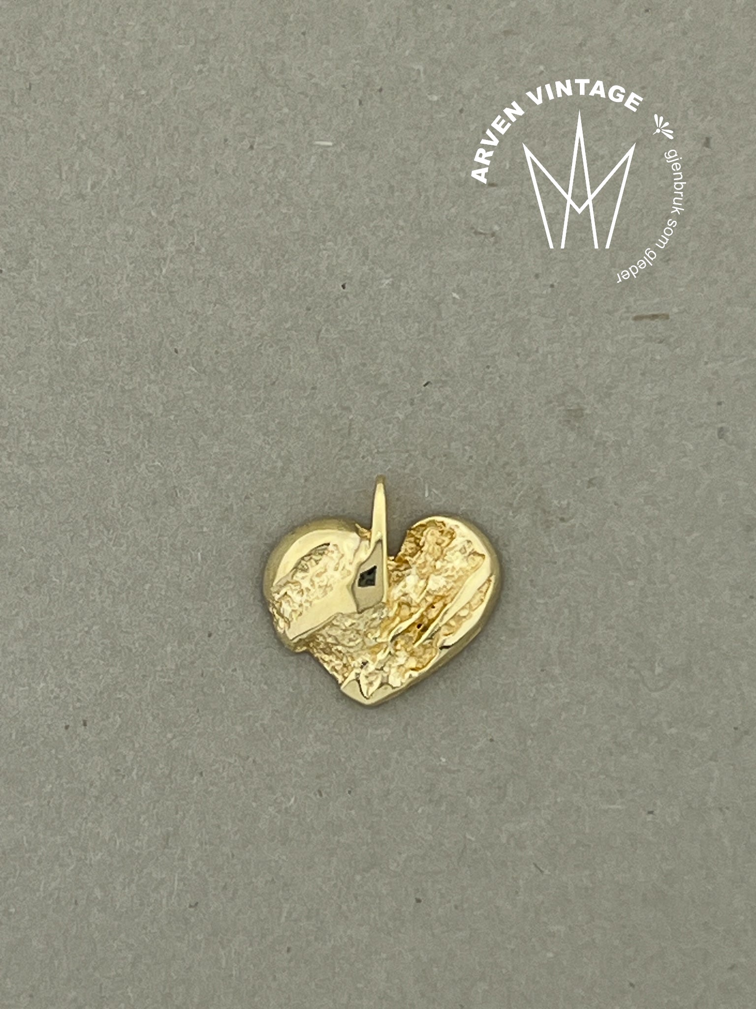 Vintage hjerteanheng gult gull