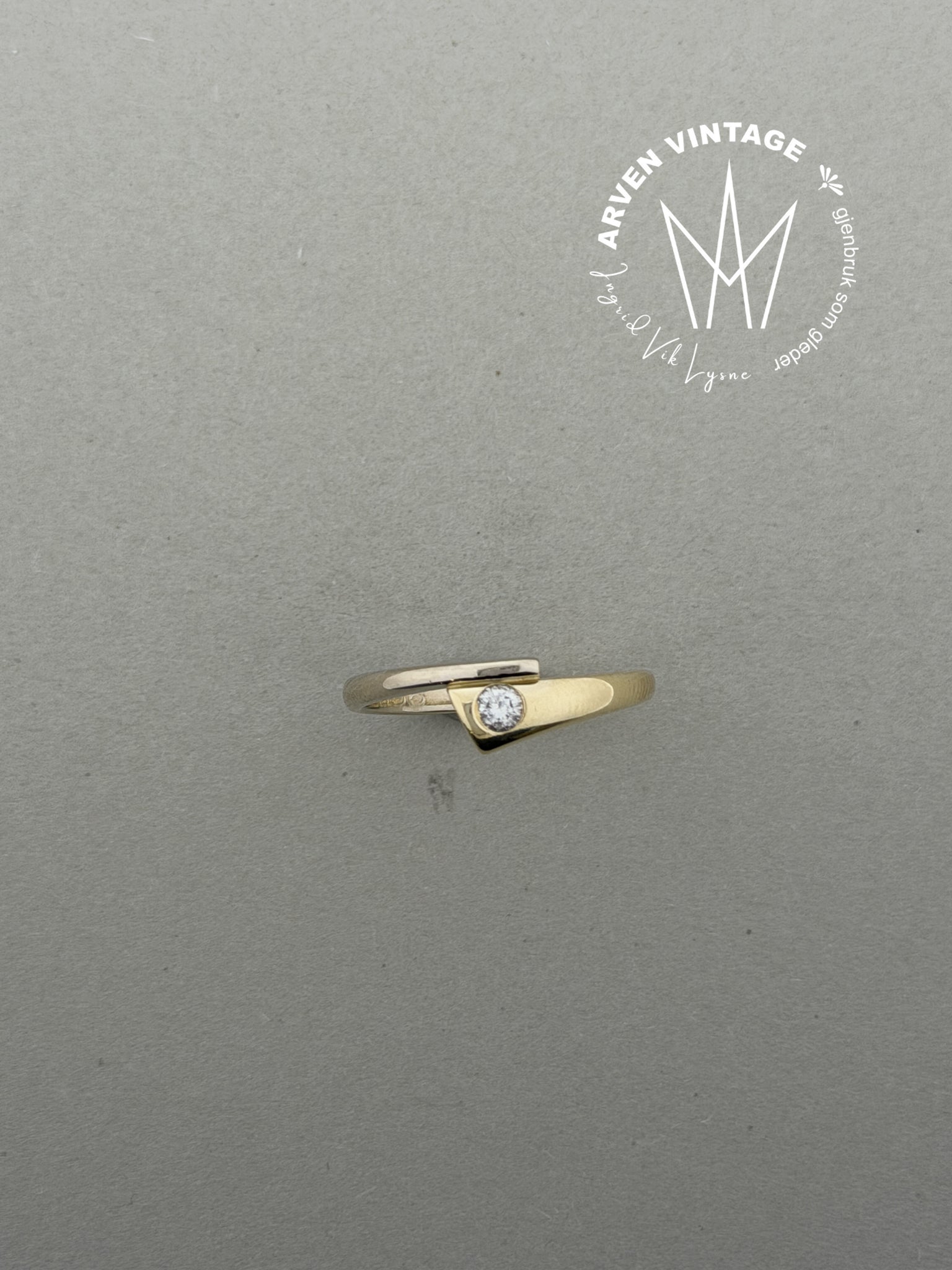 Vintage diamantring gult gull str 55