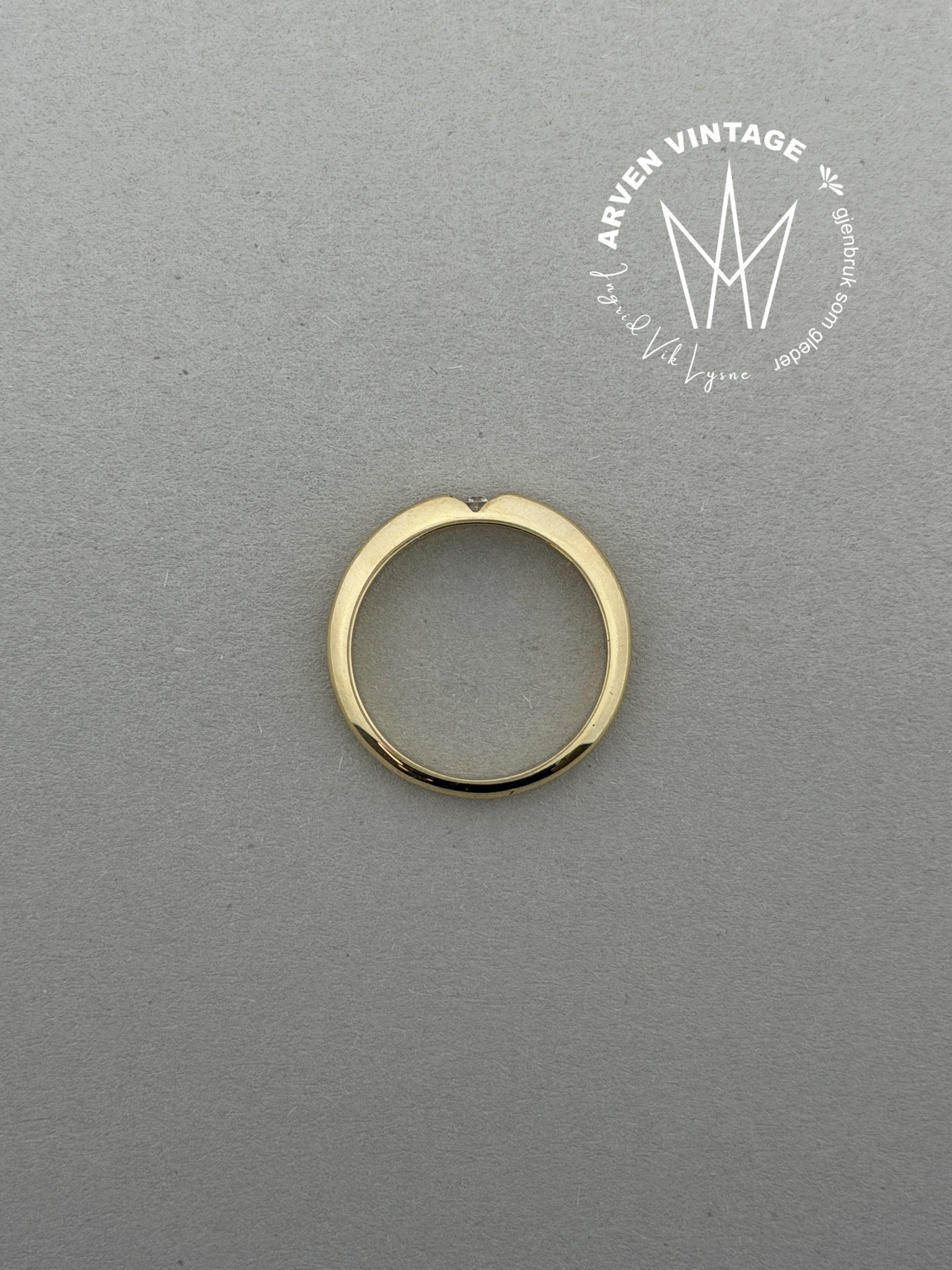 Vintage ring gult gull str54 med blank sten