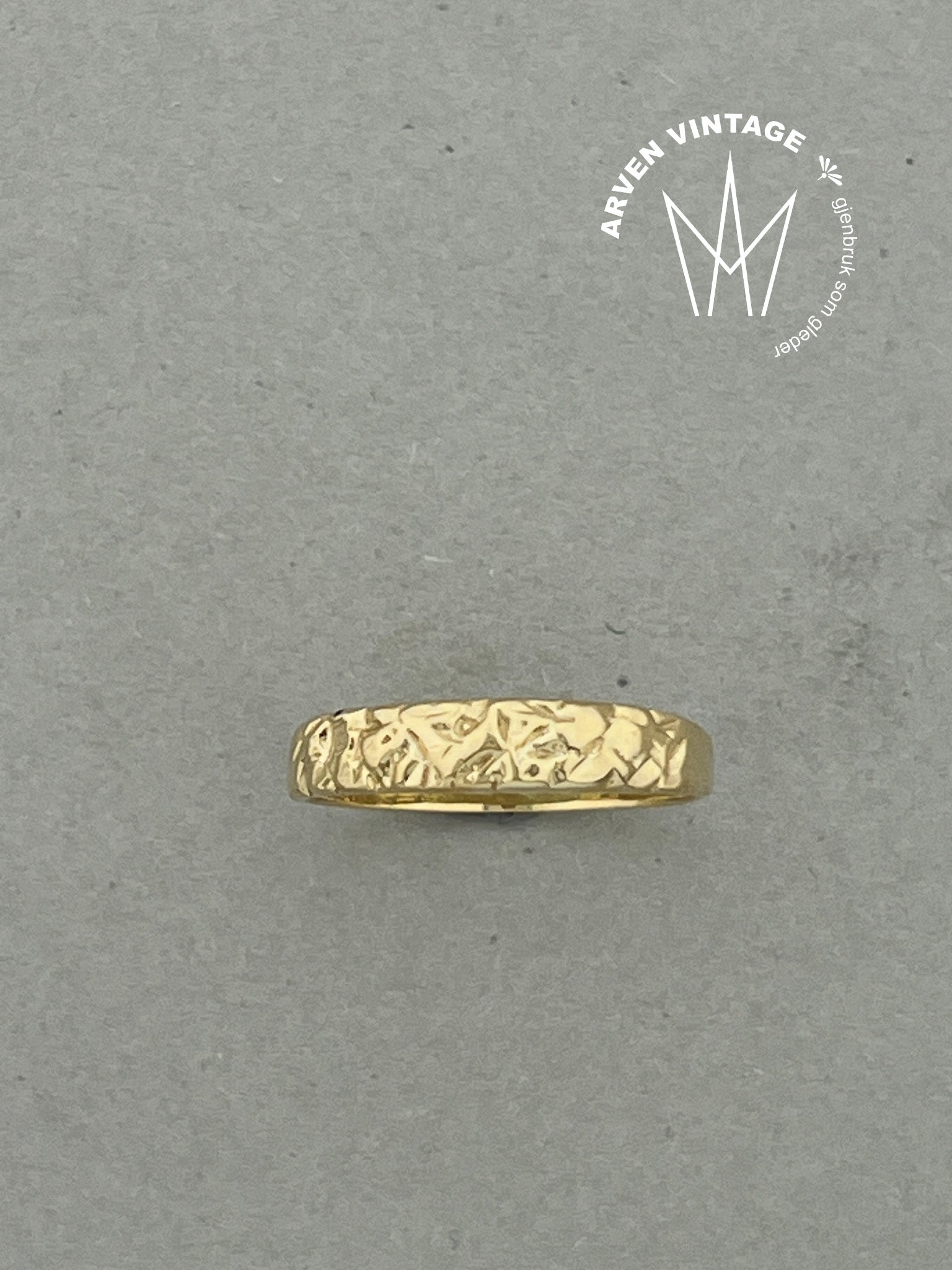 Vintage ring i gult gull str 54