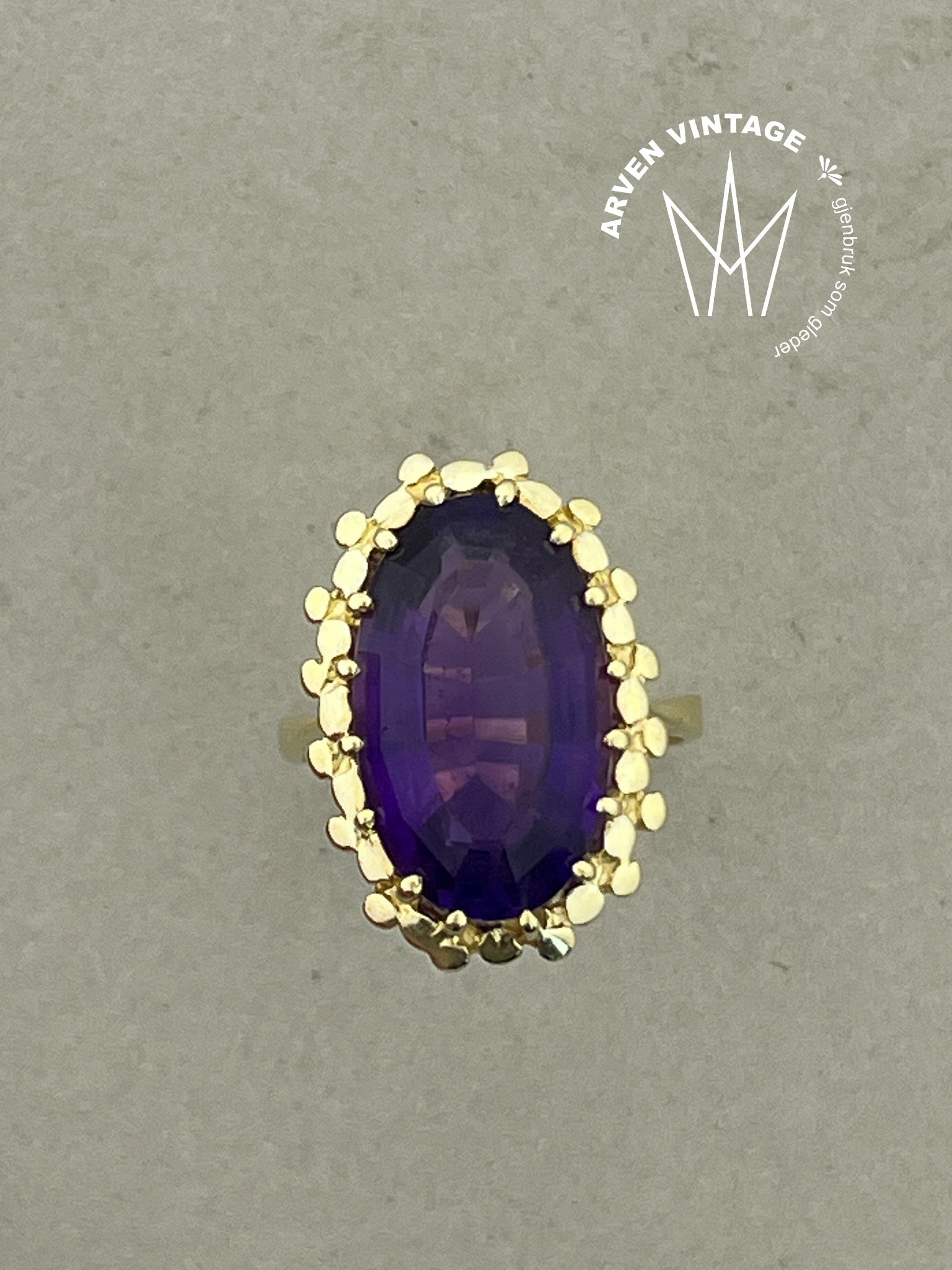 Vintage ring gult gull str54 med lilla sten