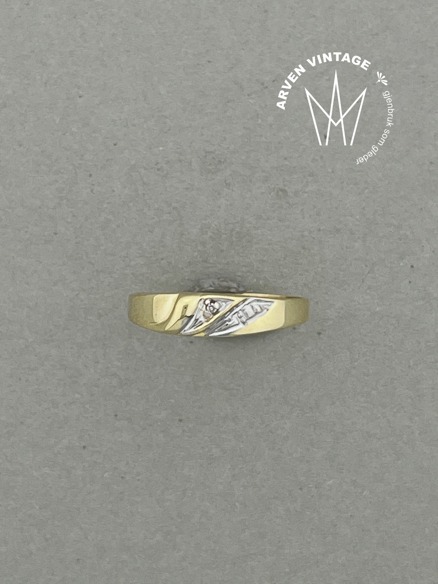 Vintage diamantring gult gull str53